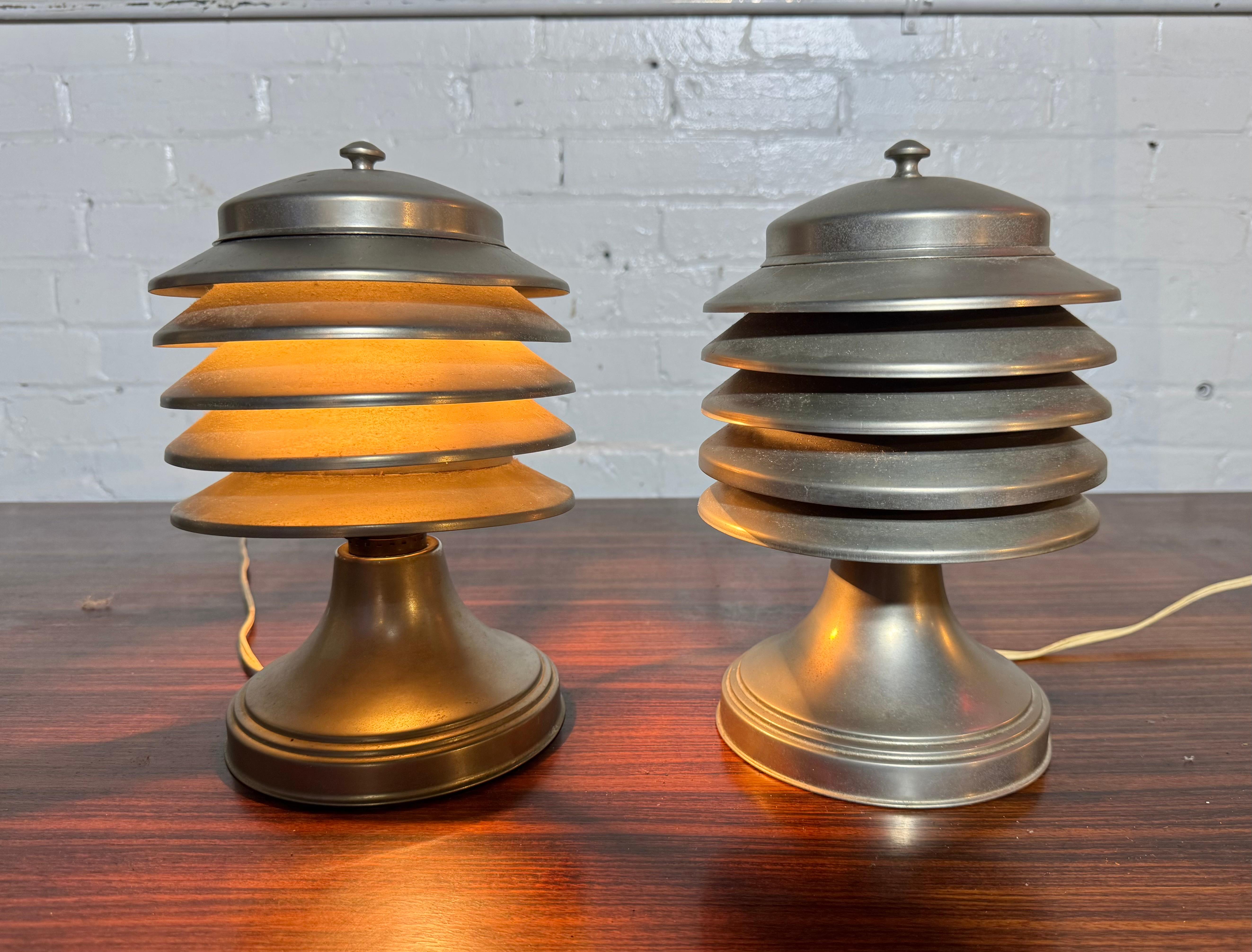 Aluminum Pair 1940s 'Coulter' Louvered Table Lamps, Art Deco / Machine Age For Sale