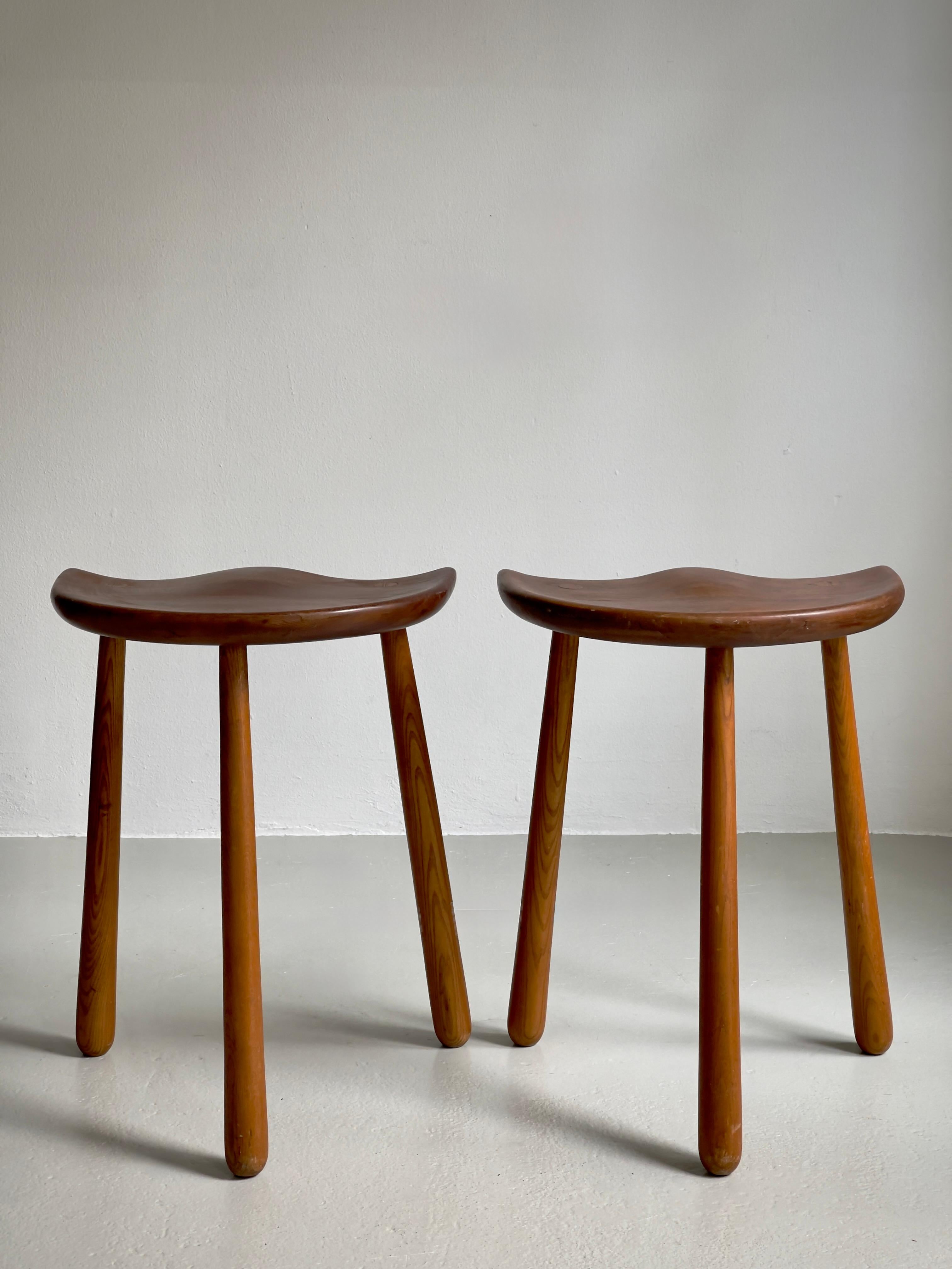 Scandinavian Modern Pair 1940s danish cabinetmaker stools carved teak seats and club shaped oak legs For Sale