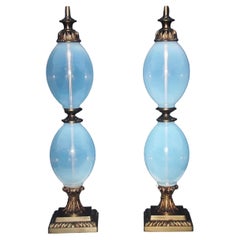 Paar 1940's Hollywood Regency Blau Opaline / Opalescent Tischlampen