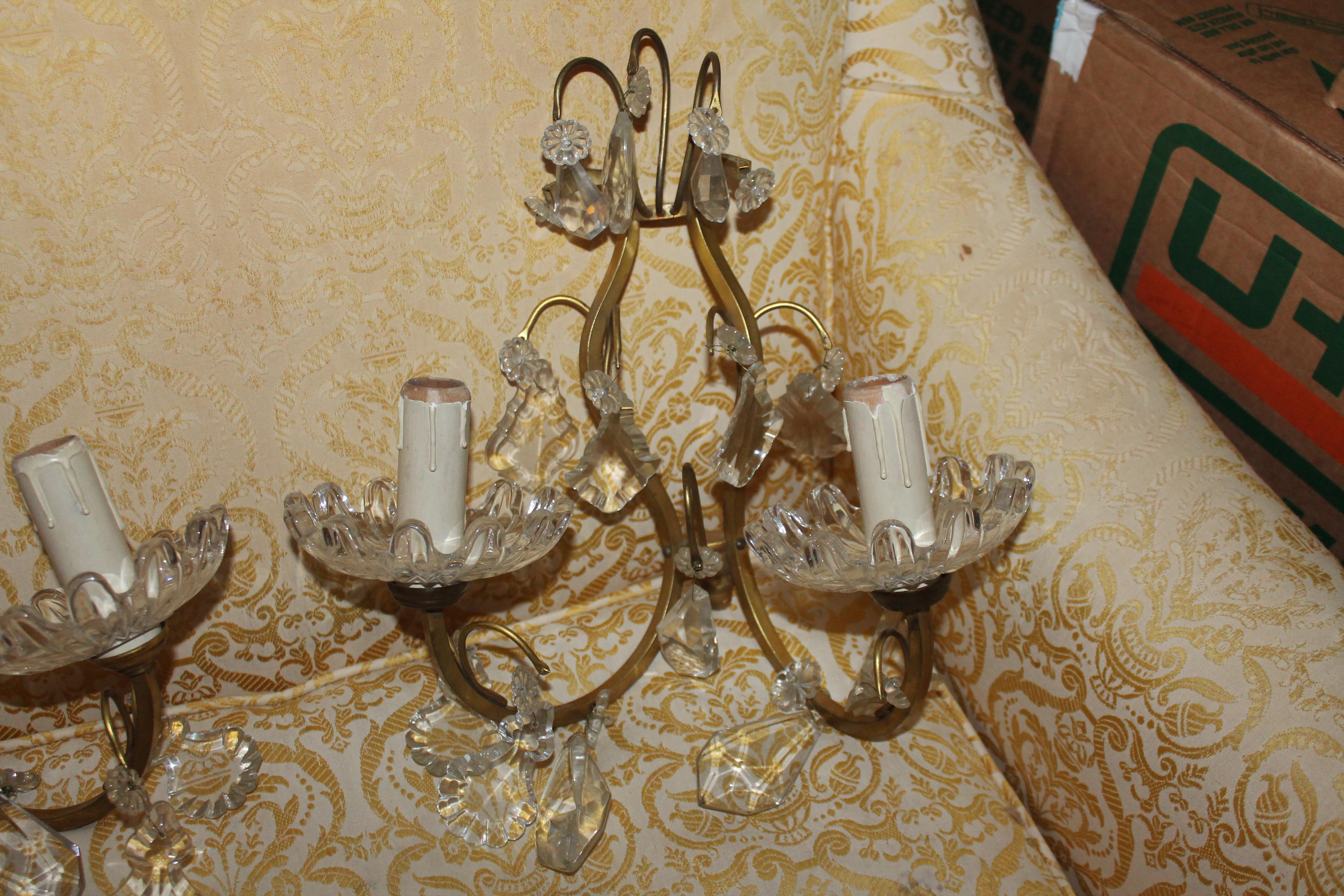 Pair 1940s Hollywood Regency Bronze w/ Crystal Wall Sconces Unsigned Baccarat For Sale 6
