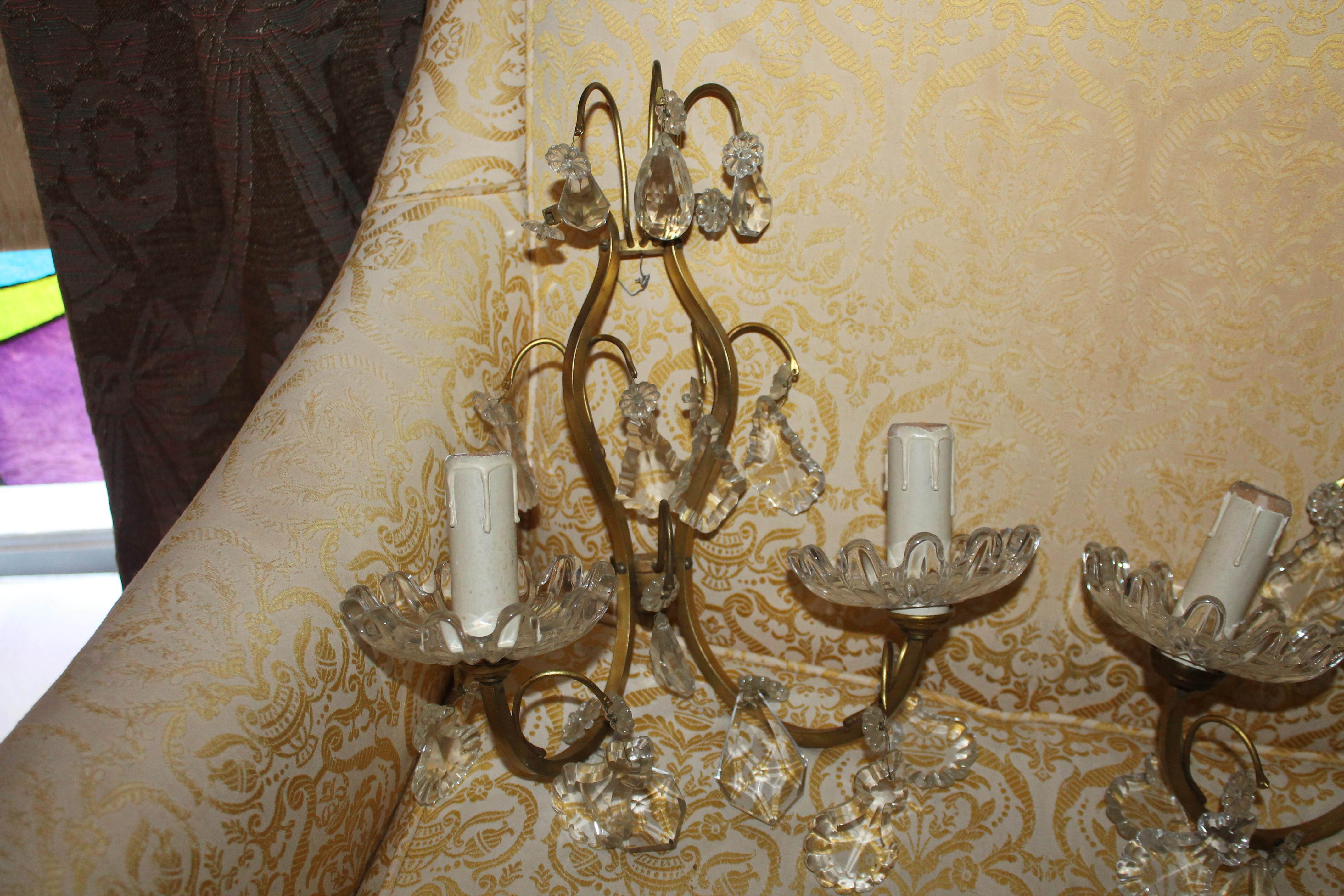 Pair 1940s Hollywood Regency Bronze w/ Crystal Wall Sconces Unsigned Baccarat For Sale 7