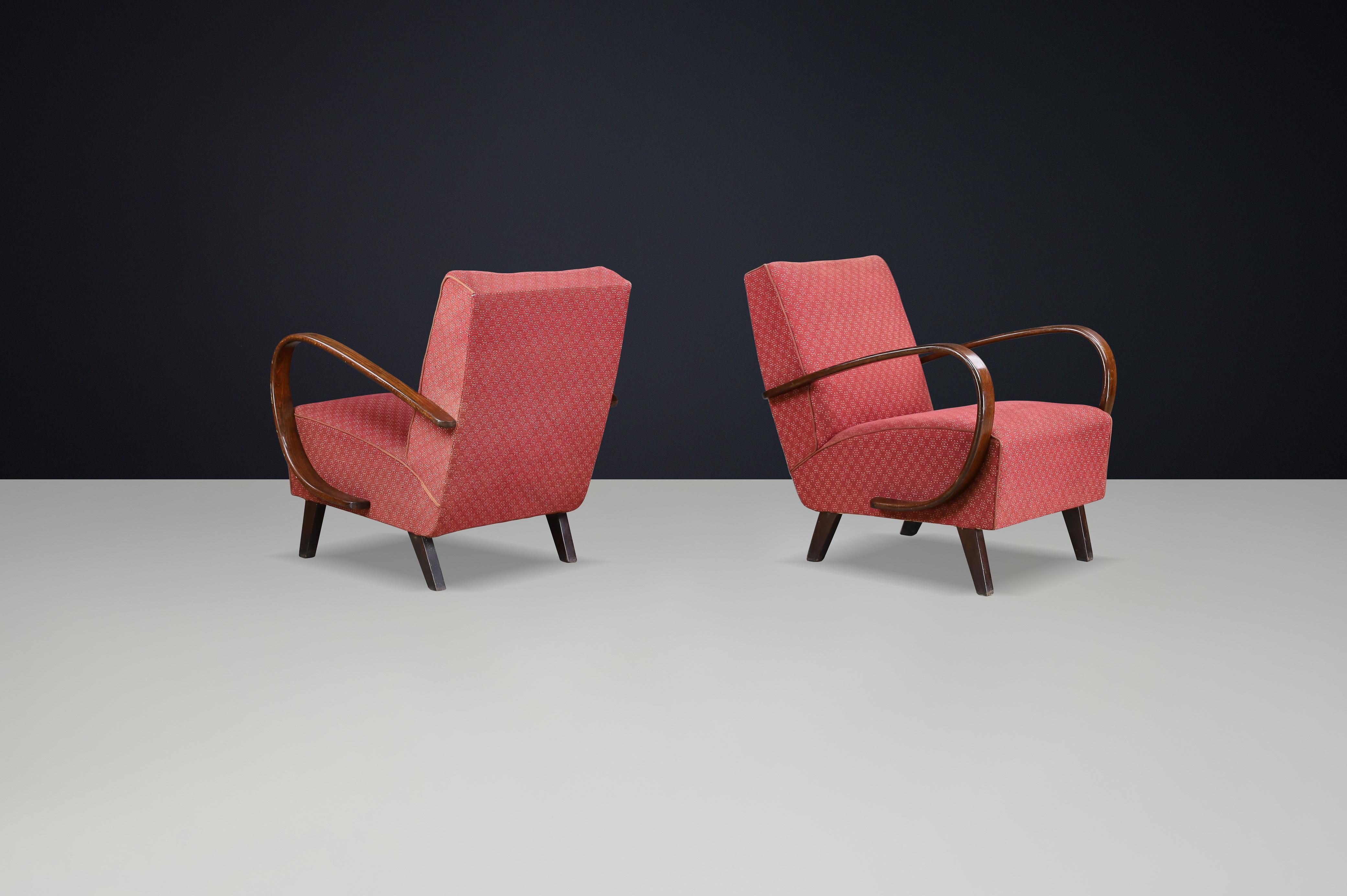 Bauhaus Pair 1940s Jindřich Halabala H-227 Bentwood Armchairs with Original Upholstery For Sale
