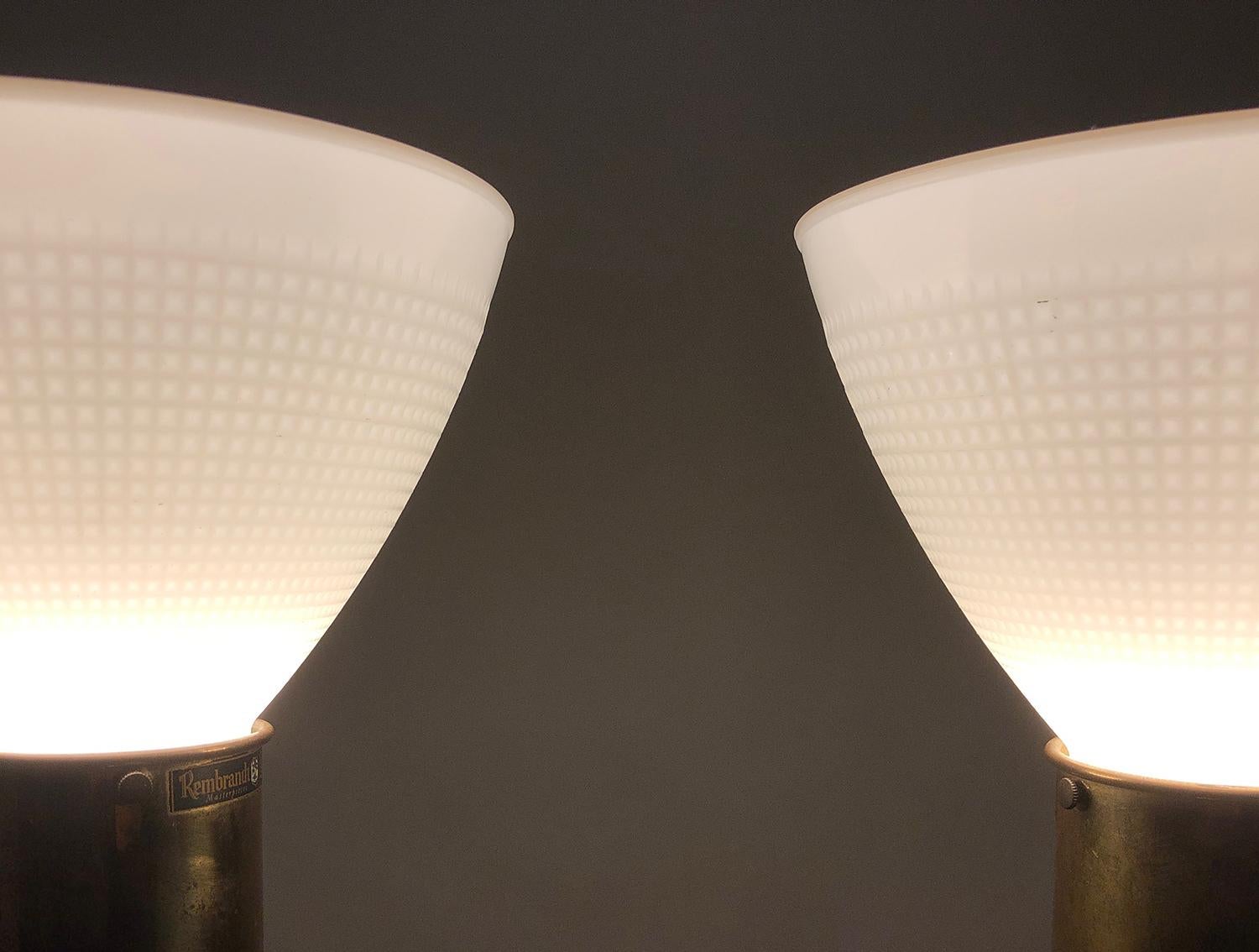 Pair of American Mid-Century Modern Obelisk Table Lamps by Rembrandt Lighting 11
