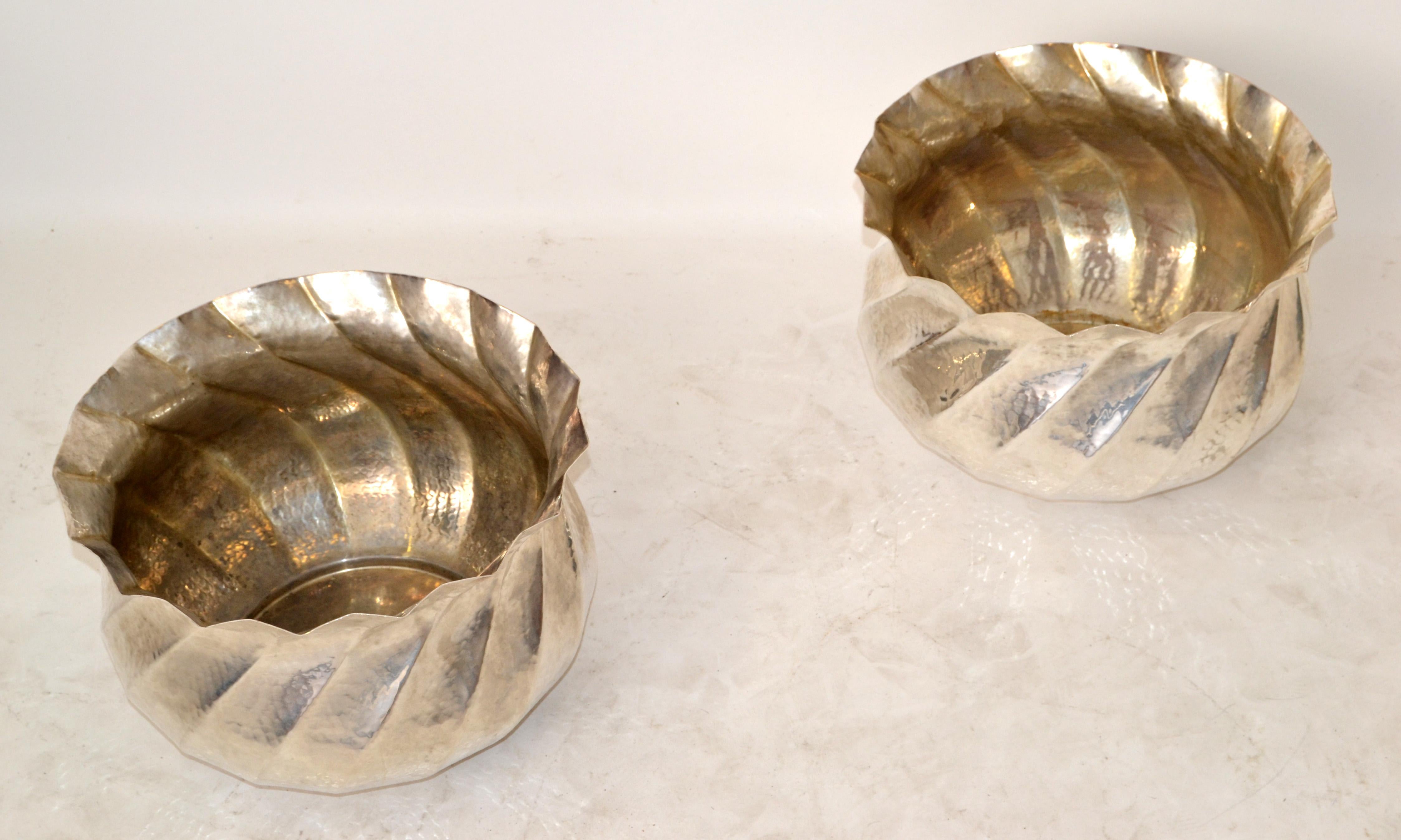 Pair, 1950s Arts And Crafts Silver Plated Large Hammered and Scalloped Planters For Sale 4