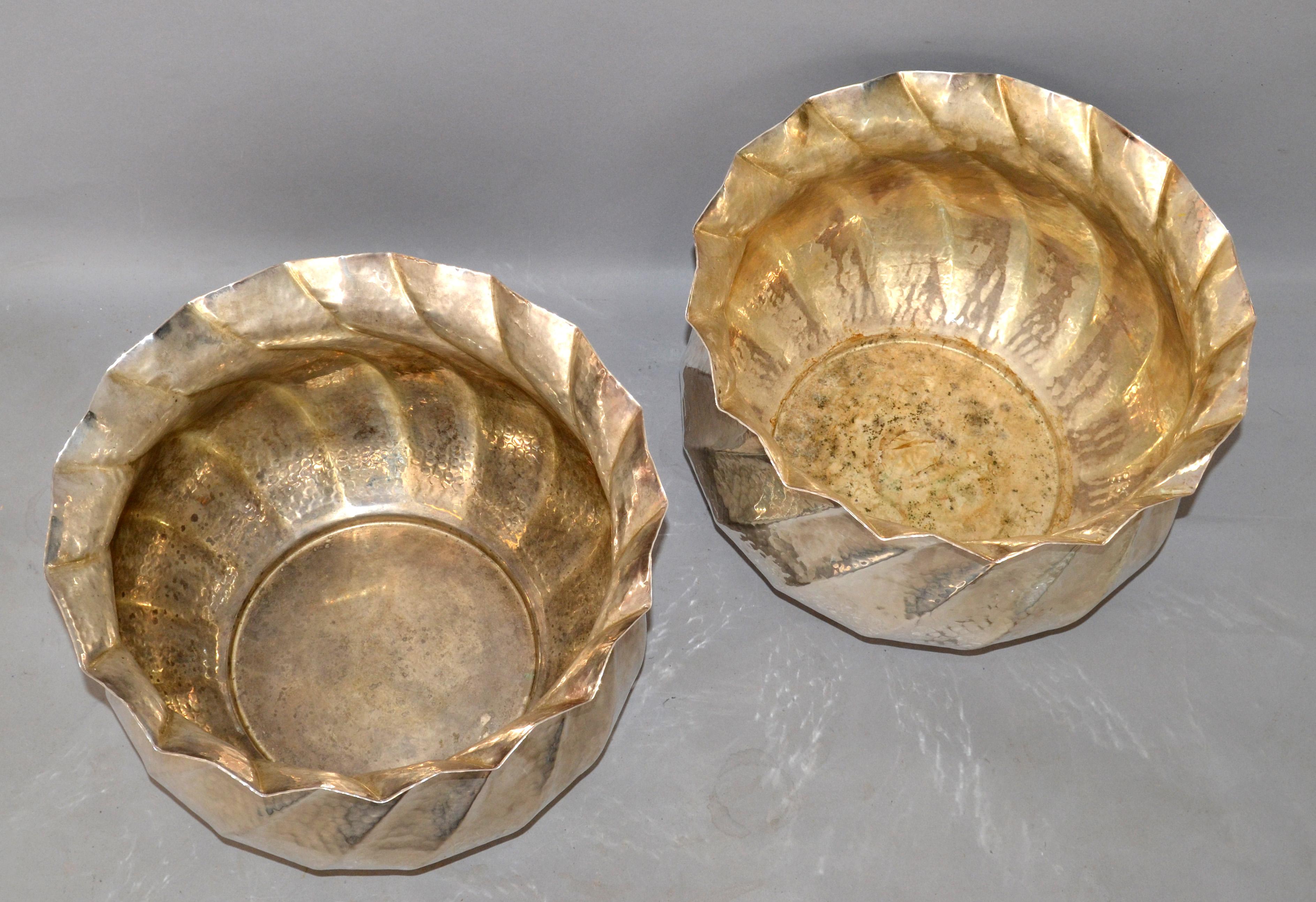 Pair, 1950s Arts And Crafts Silver Plated Large Hammered and Scalloped Planters For Sale 5