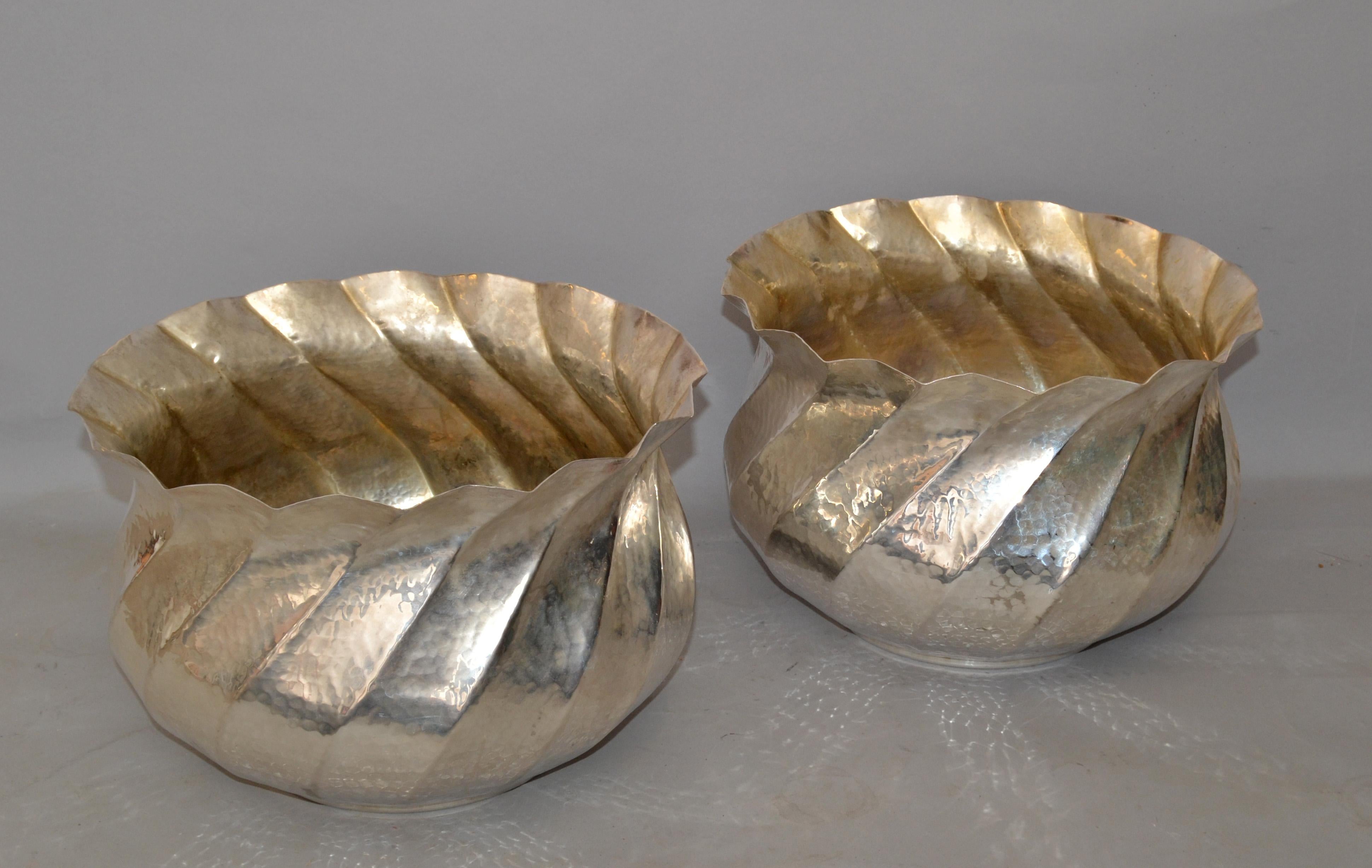 Pair, 1950s Arts And Crafts Silver Plated Large Hammered and Scalloped Planters For Sale 9