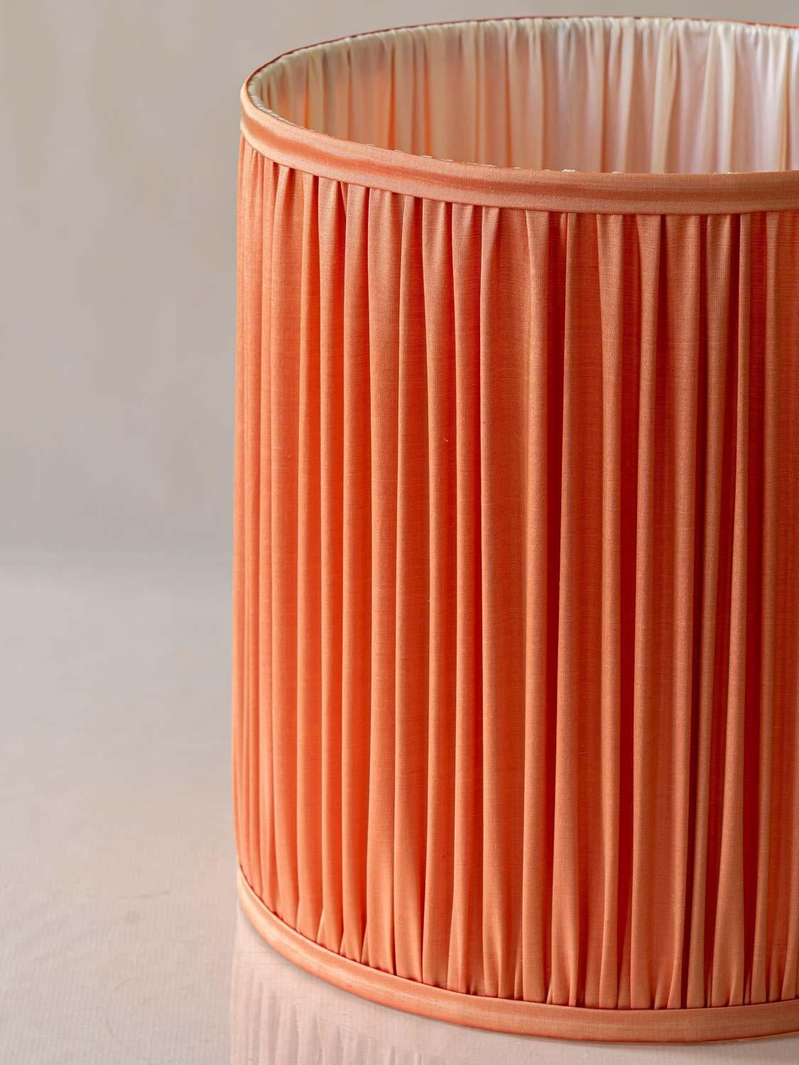 Delft Green Table Lamps (1950-1970) with New Pleated Peach Silk Shades, Set of 2 In Good Condition In AMSTERDAM, NL