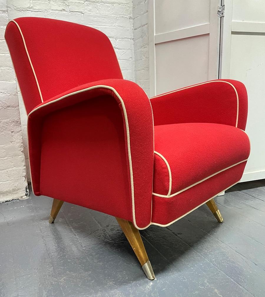 Pair 1950s Italian Lounge Chairs In Good Condition For Sale In New York, NY