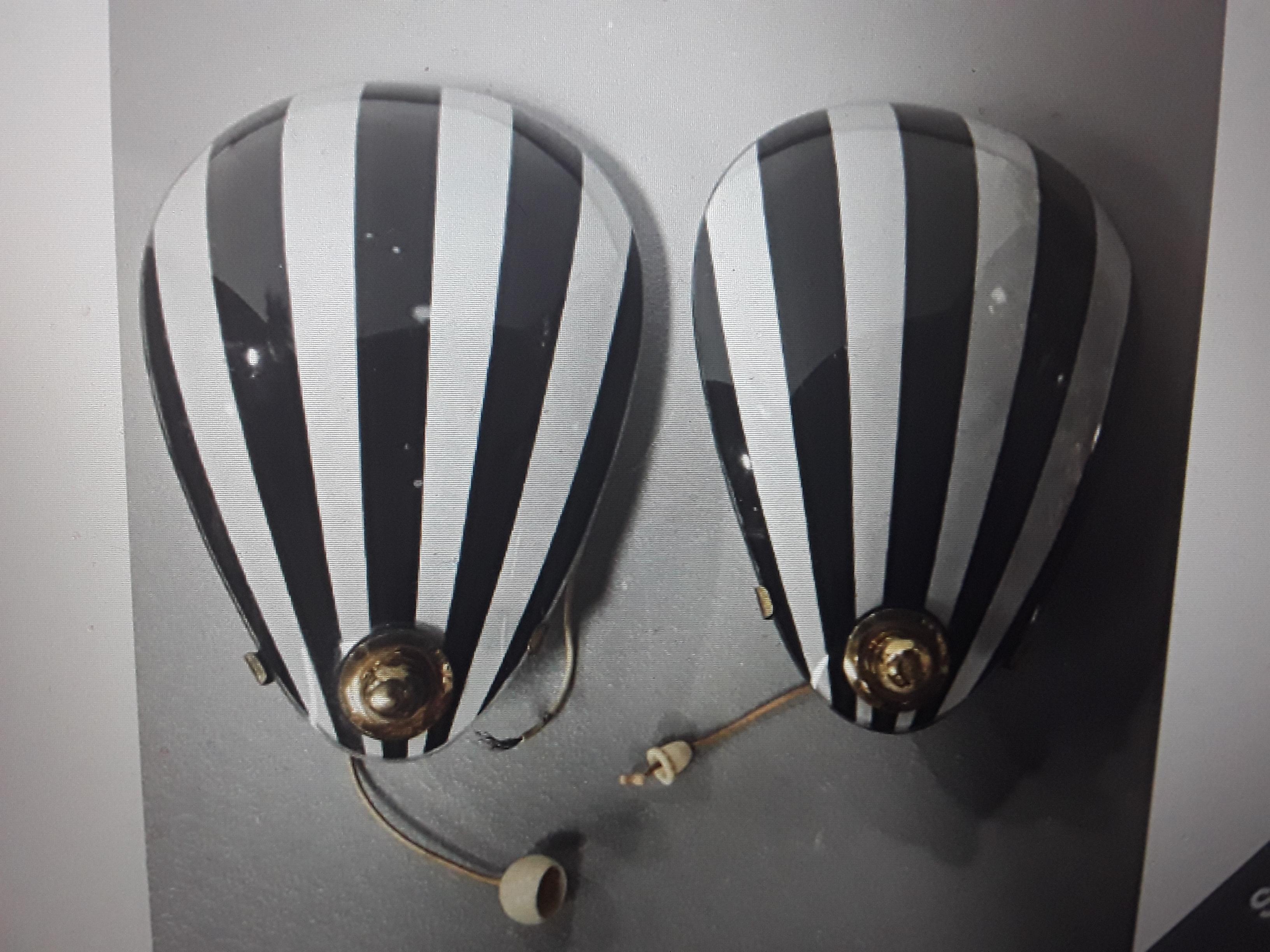 Coppia di lampade da parete in vetro artistico di Murano del 1950, metà secolo, a forma di conchiglia di vongola in vendita 4