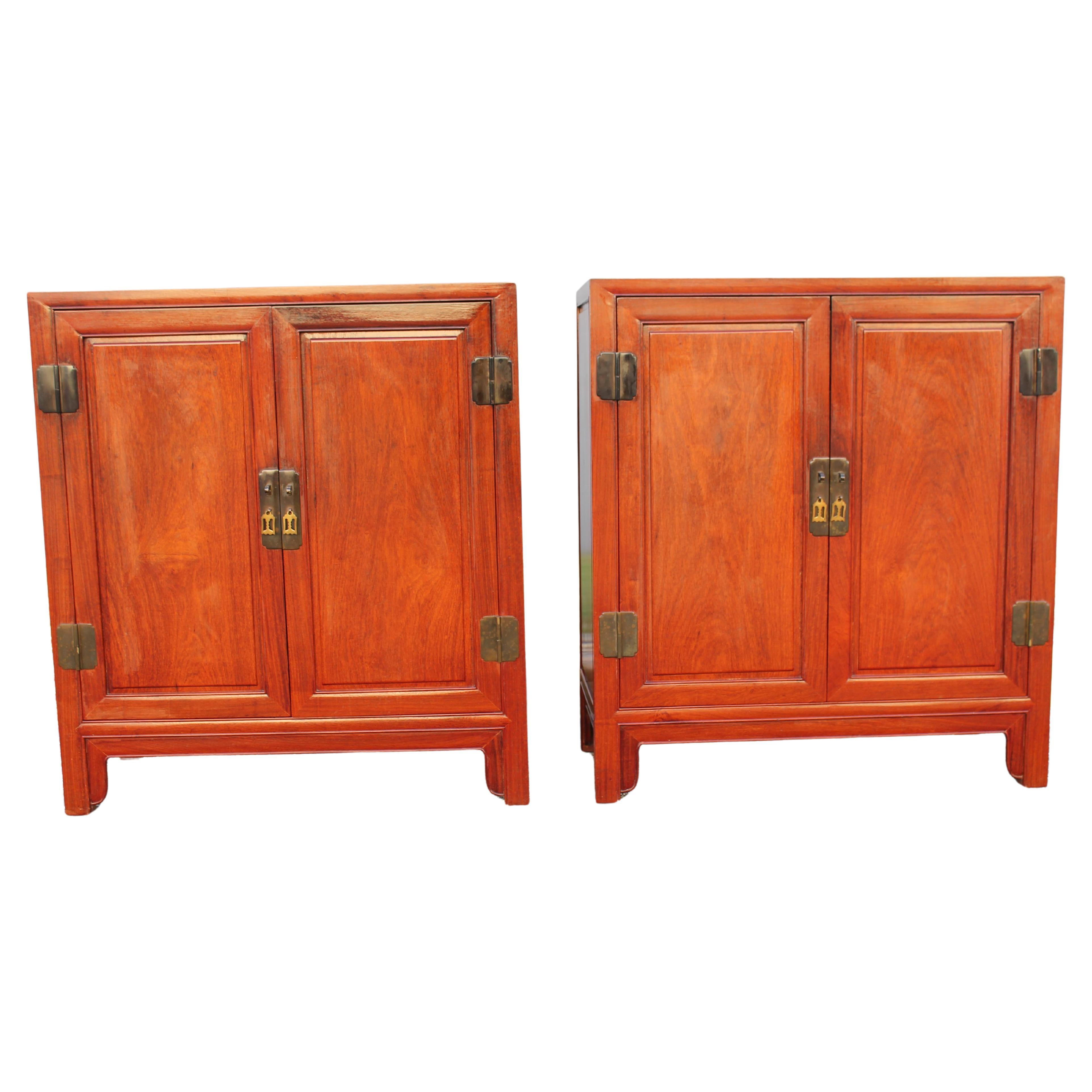 Paar 1950s Mid Century Modern Bachelors Chests/ Night Stands im Angebot