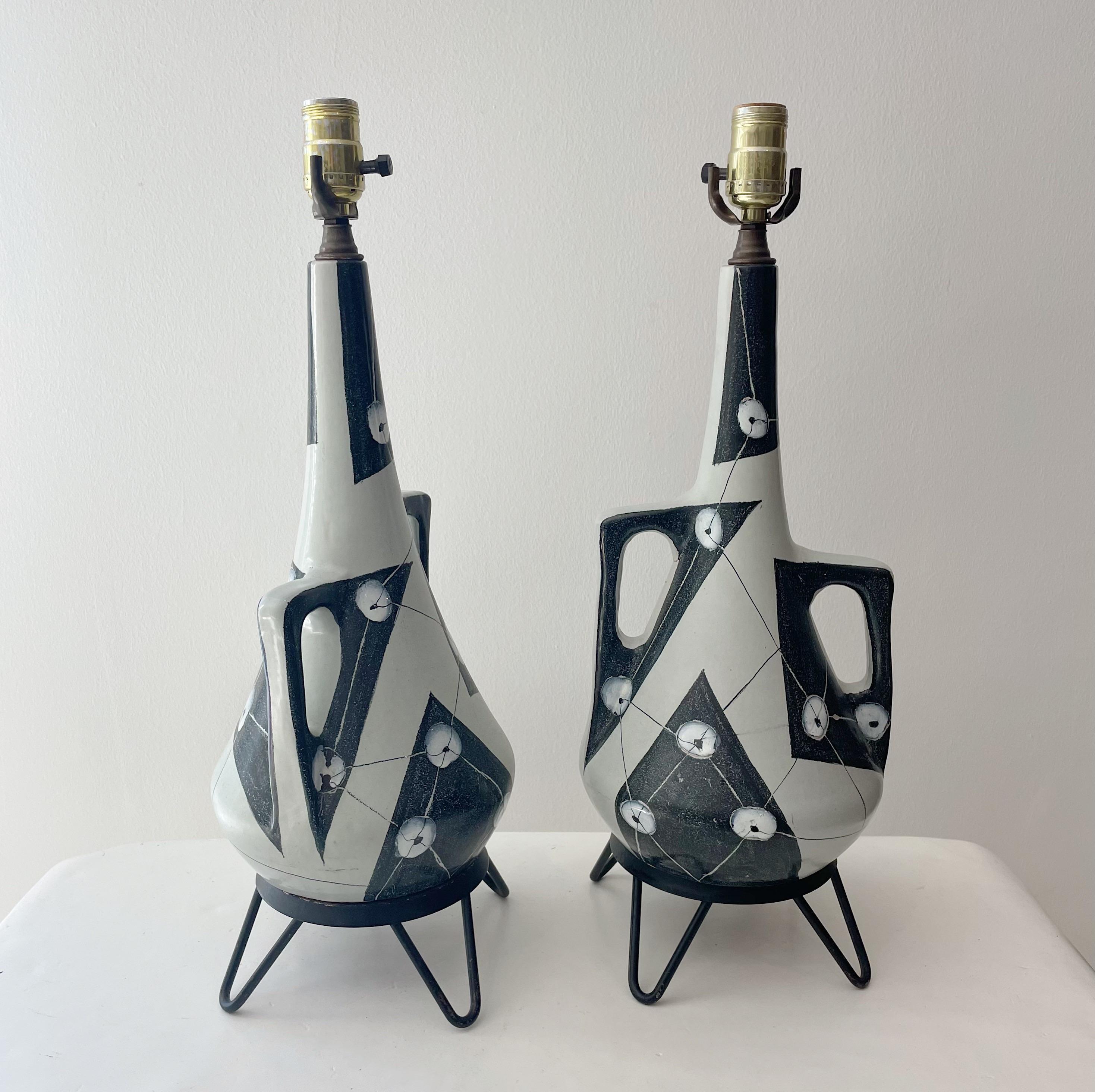 Pair 1950's Studio Pottery Geometric Gray Black White Lamps In Good Condition In West Palm Beach, FL