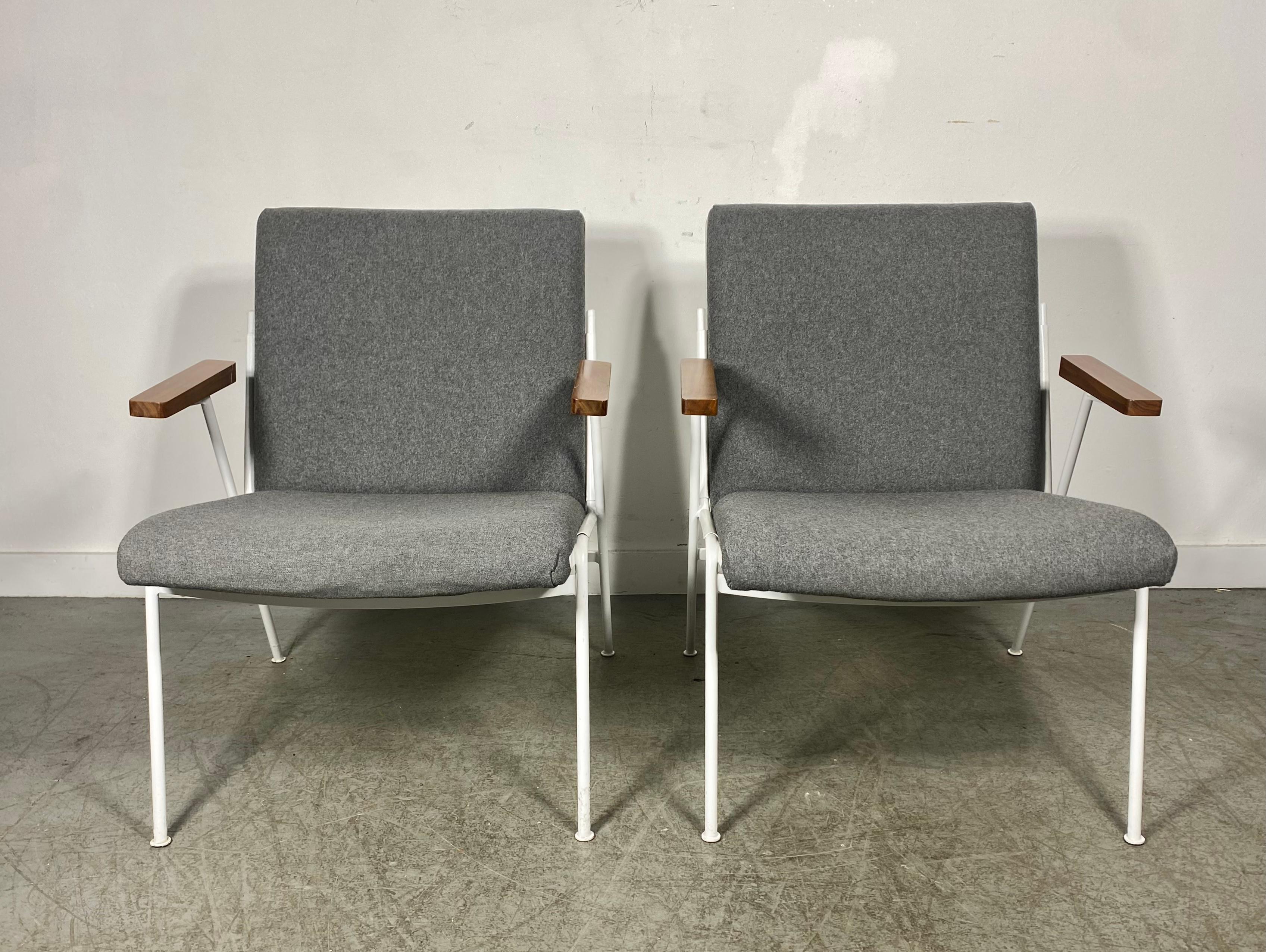 Steel Pair 1959, Wim Rietveld for Ahrend de Cirkel, Oase Chairs, , classic modernist For Sale
