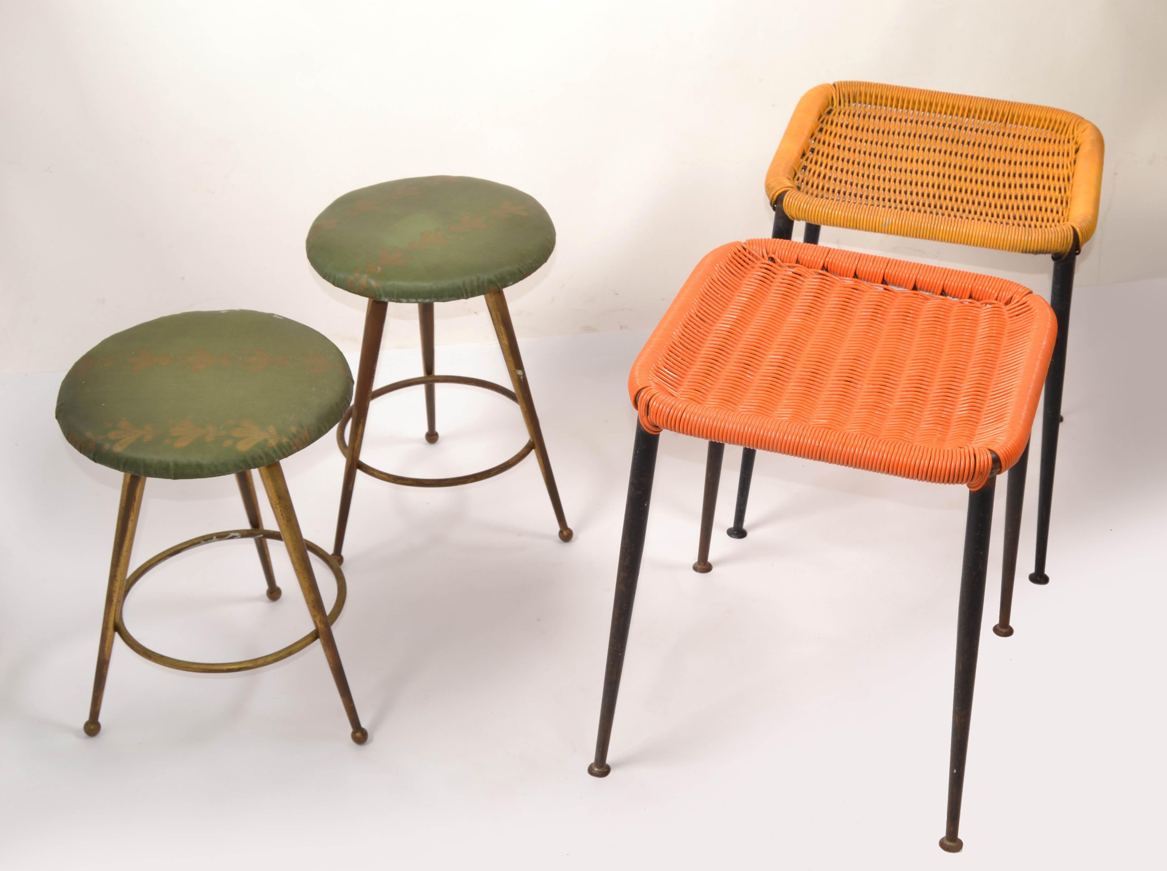Paire de tabourets à trois pieds en laiton italien de style mi-siècle moderne d'après Gio Ponti, années 1960 en vente 2