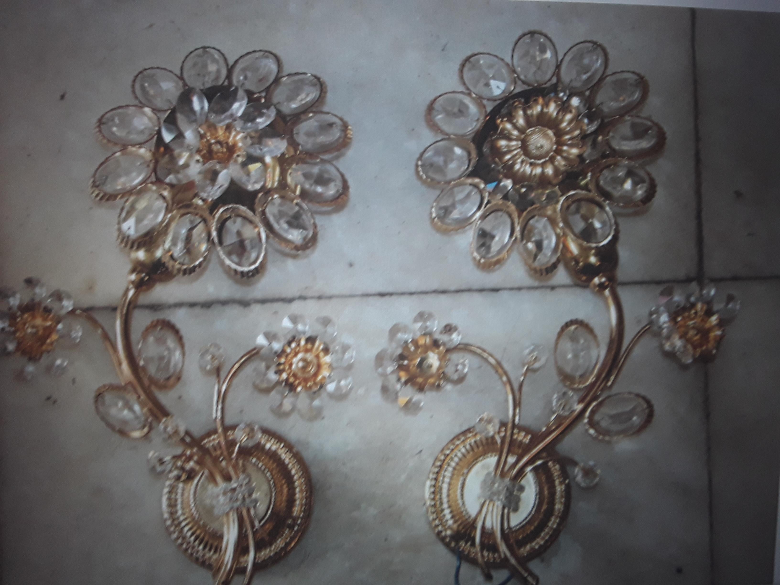 Pair 1960's Austrian Mid Century Modern Cut Crystal Floral Form Wall Sconces 24K In Good Condition For Sale In Opa Locka, FL