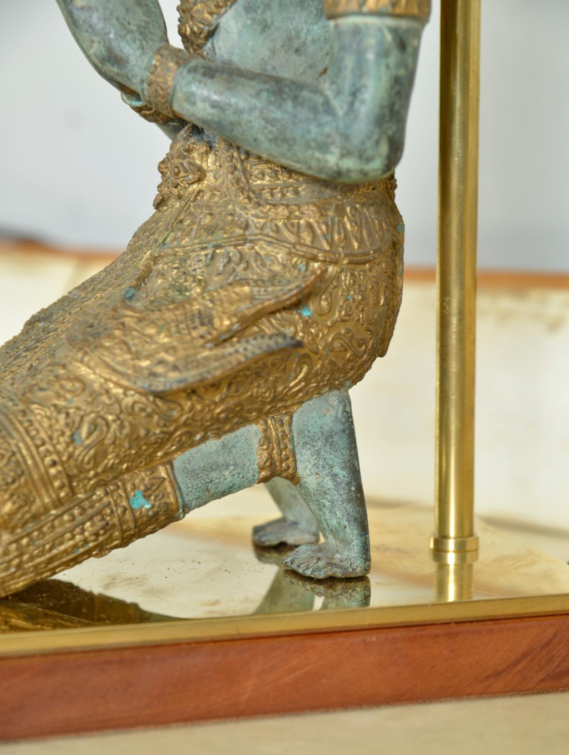 Paar vergoldete thailändische Teppanom-Buddha-Tischlampen aus Bronze und Messing, 1960er Jahre, Mont-Stil, Belgien im Angebot 10