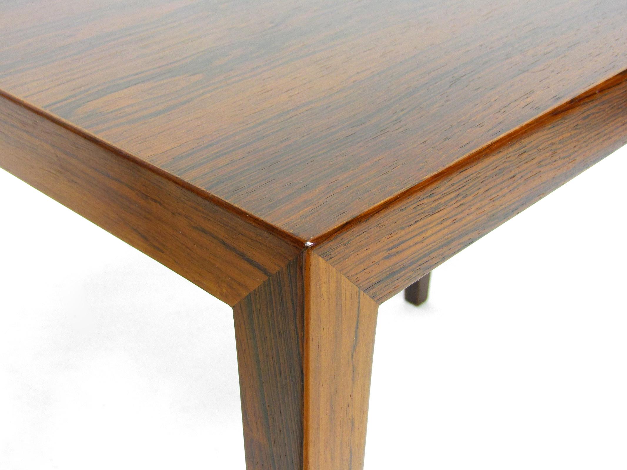 20th Century Pair 1960s Danish Rosewood Bedside Lamp Tables By Severin Hansen For Haslev For Sale