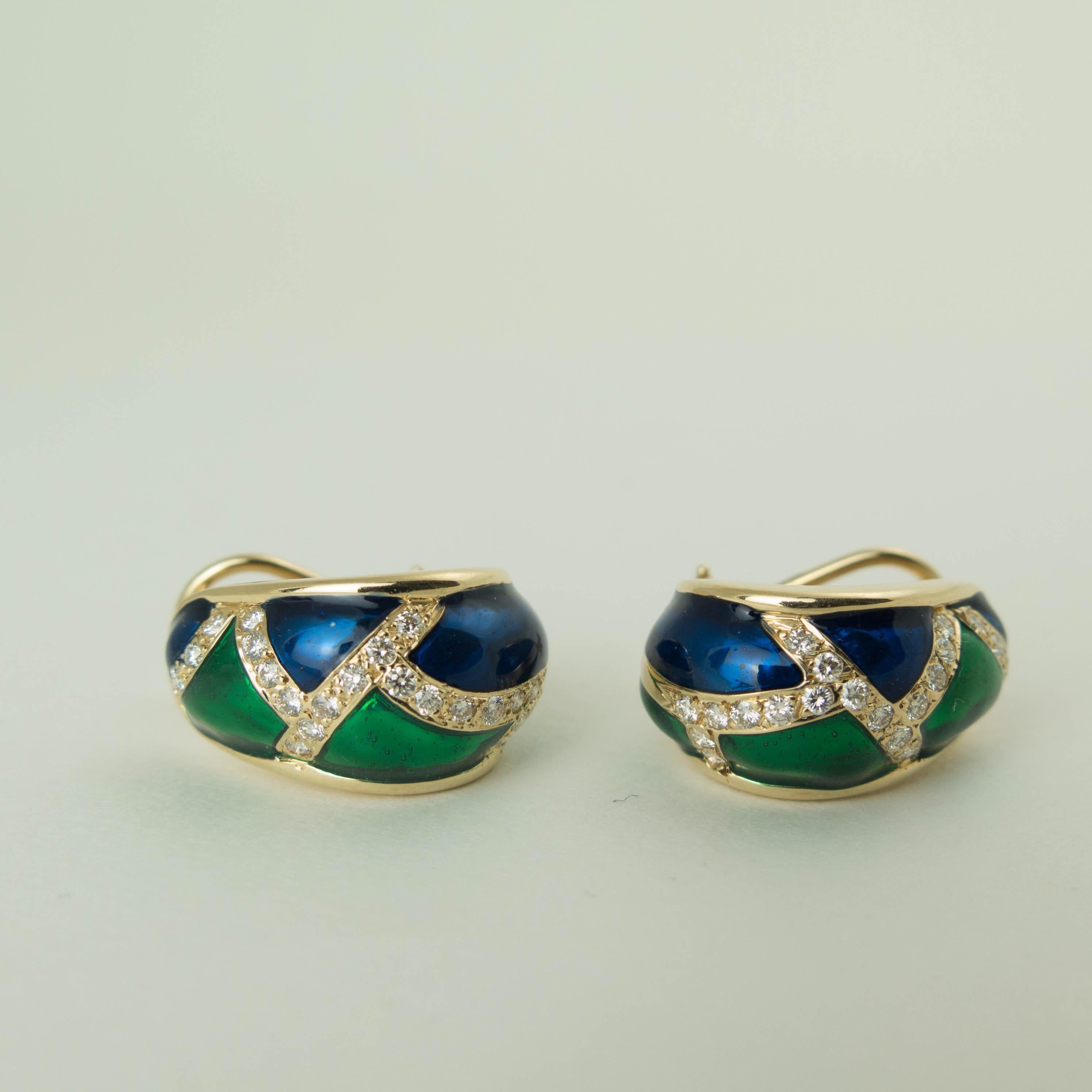 Pair of 1960s Enamel and Diamond Gold Earrings In Good Condition In Austin, TX