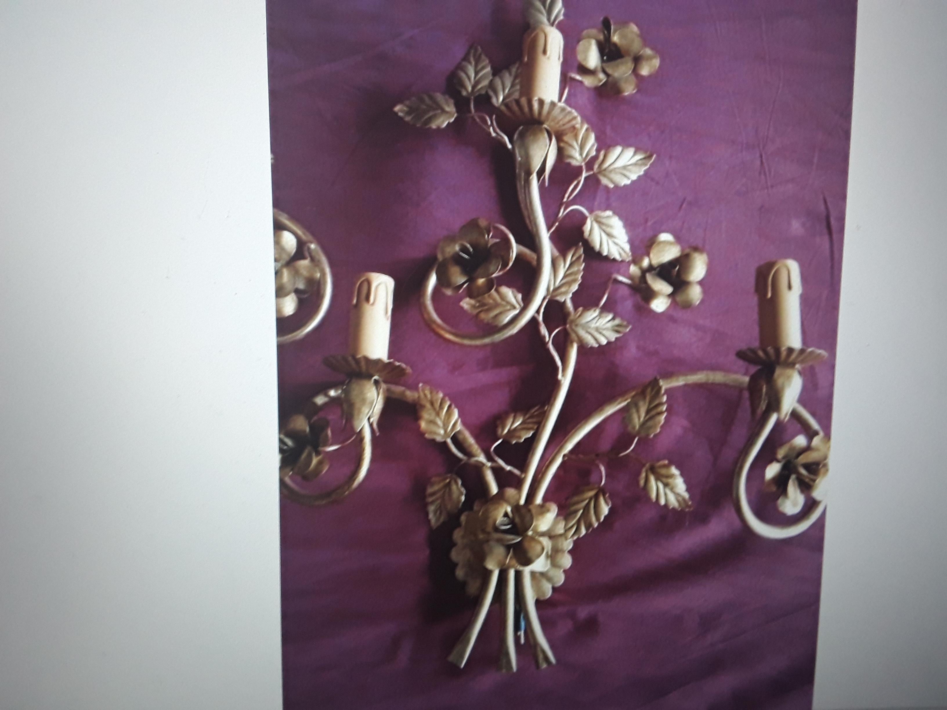 Pair 1960s French Mid Century Modern Gilt Metal Floral Wall Sconces Style Bague For Sale 2
