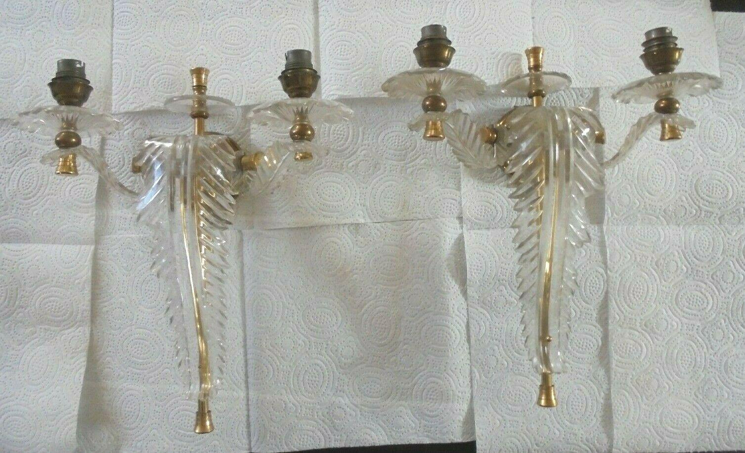 Pair 1960's French Mid Century Modern Lucite Formed Feather / Plume Wall Sconces For Sale 1