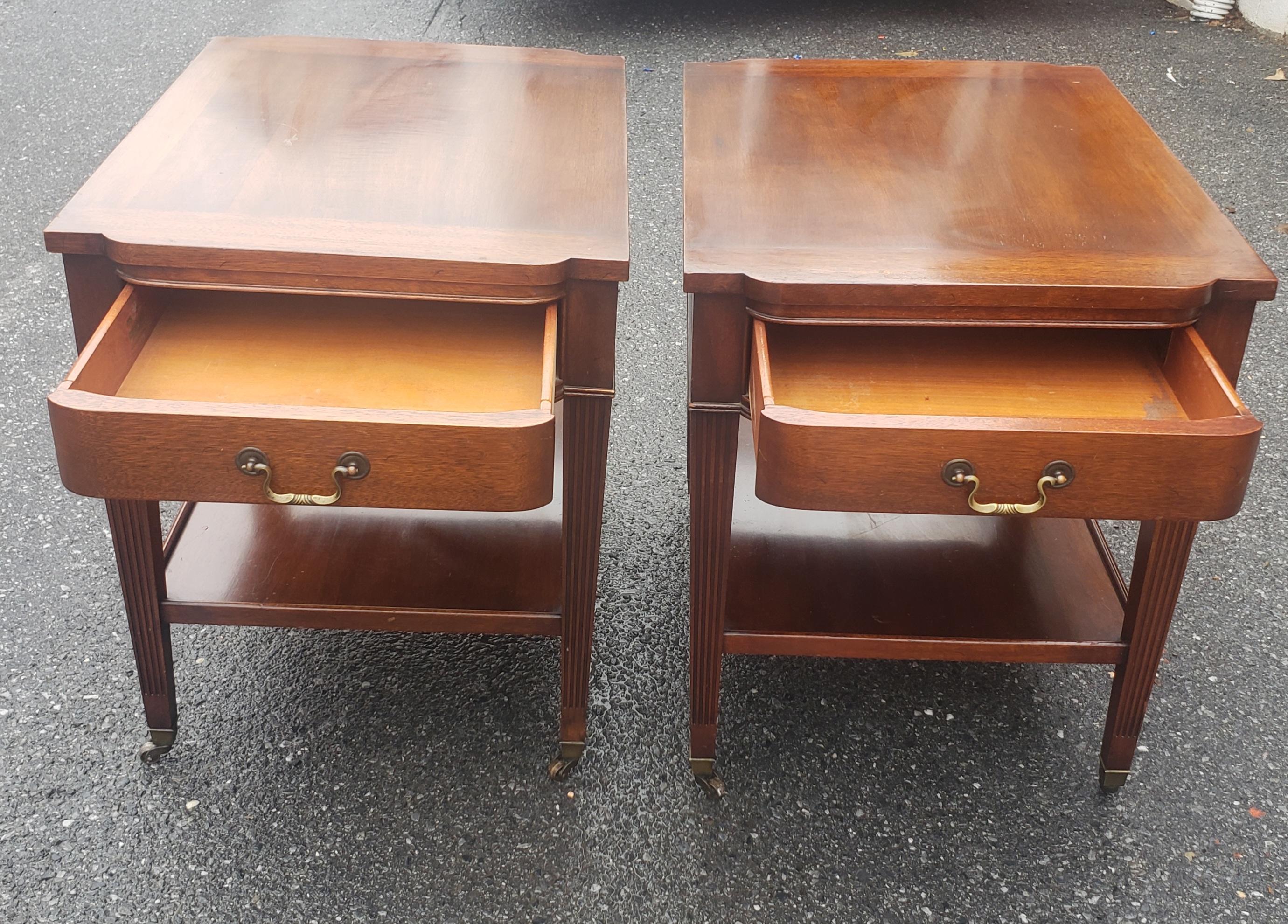 20th Century Pair 1960s Georgetown Galleries 2-Tier Holliwood Regency Mahogany Side Tables  For Sale