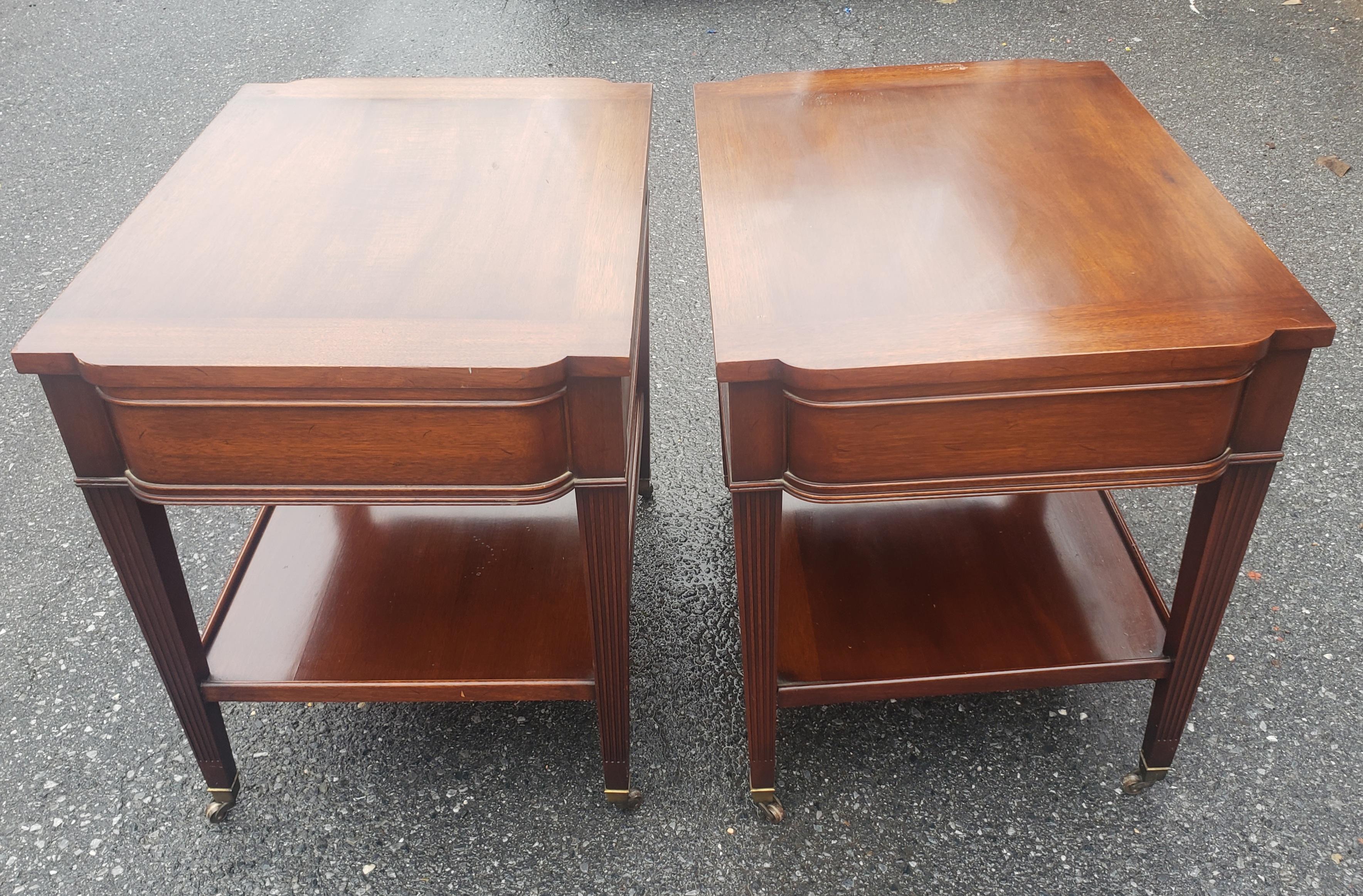 Pair 1960s Georgetown Galleries 2-Tier Holliwood Regency Mahogany Side Tables  In Good Condition For Sale In Germantown, MD