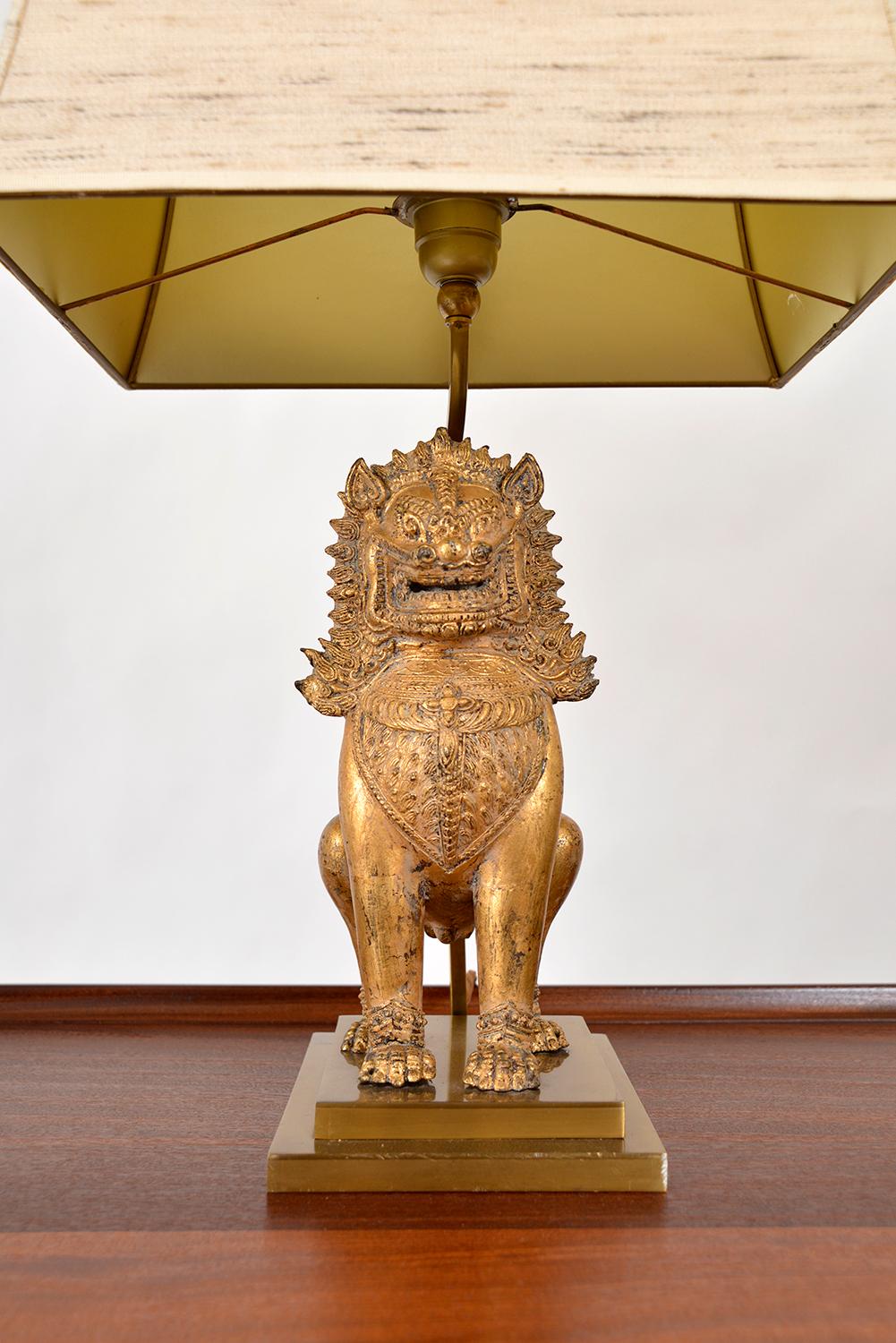 Cast Pair 1960s Mont Asian Gilt Foo Dogs Table Lamps Singha Lion Chinoiserie Gold