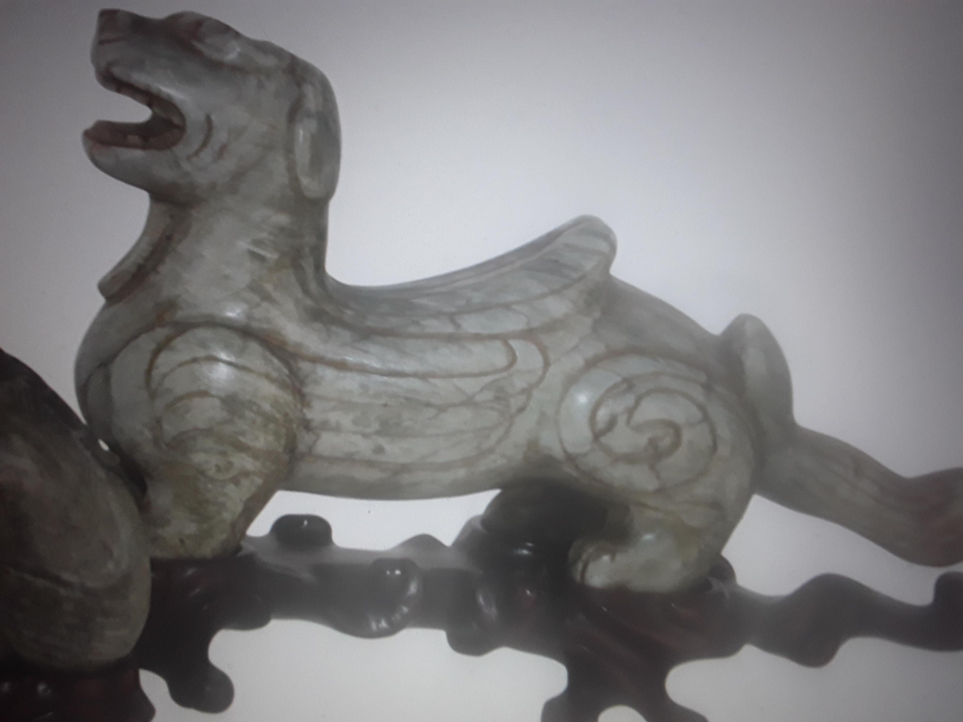 Paar 1960's Vintage Chinesisch Hand geschnitzt Stein Skulpturen von Foo Hunde im Angebot 10
