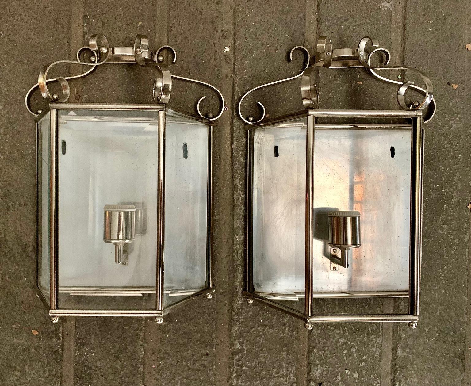 Pair 1960's Wall Sconces in Chromed Metal and Glass For Sale 6