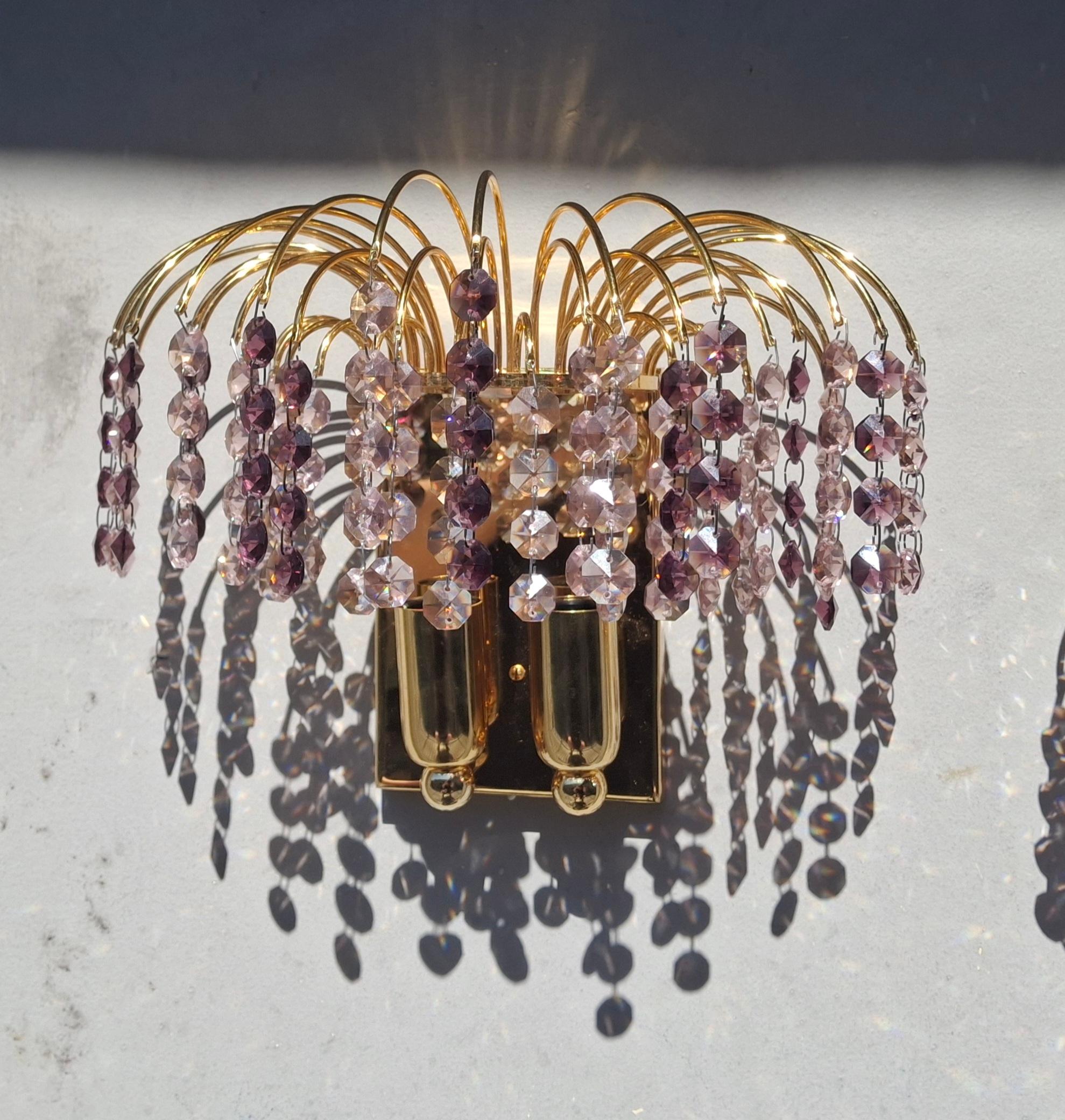 Paire d'appliques à cascade en cristal taillé en améthyste, Hollywood Regency, 1970, par Palwa en vente 1