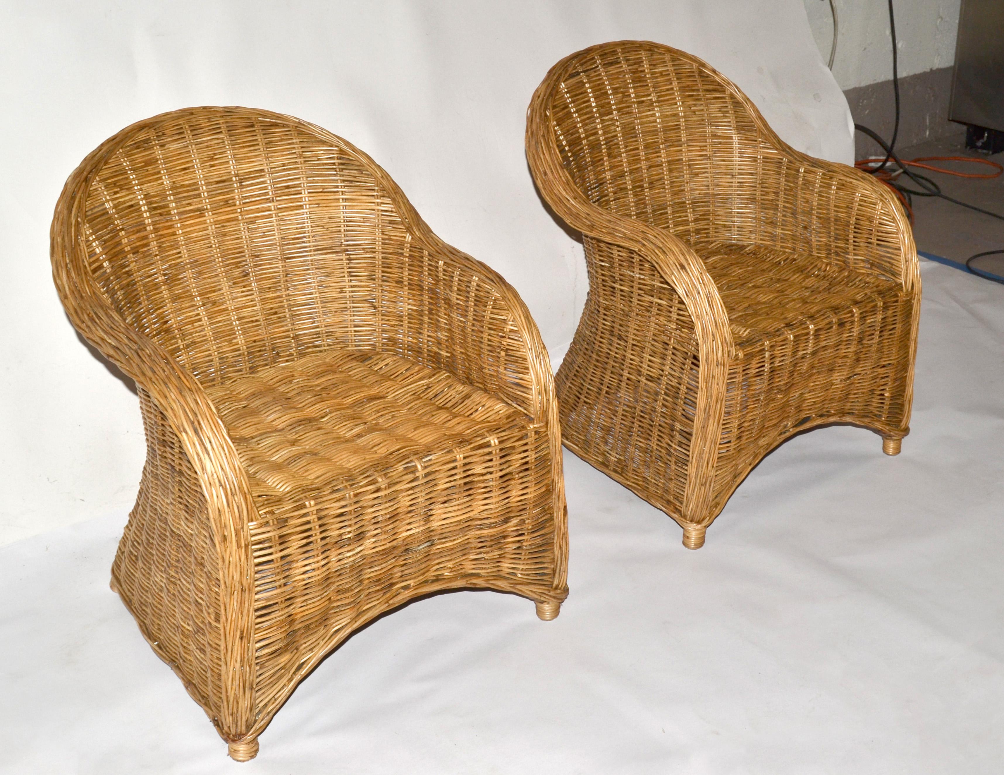 XX secolo Coppia di sedie da salotto in rattan per bambini in stile bohémien degli anni '70, realizzate a mano in stile metà del secolo scorso. in vendita