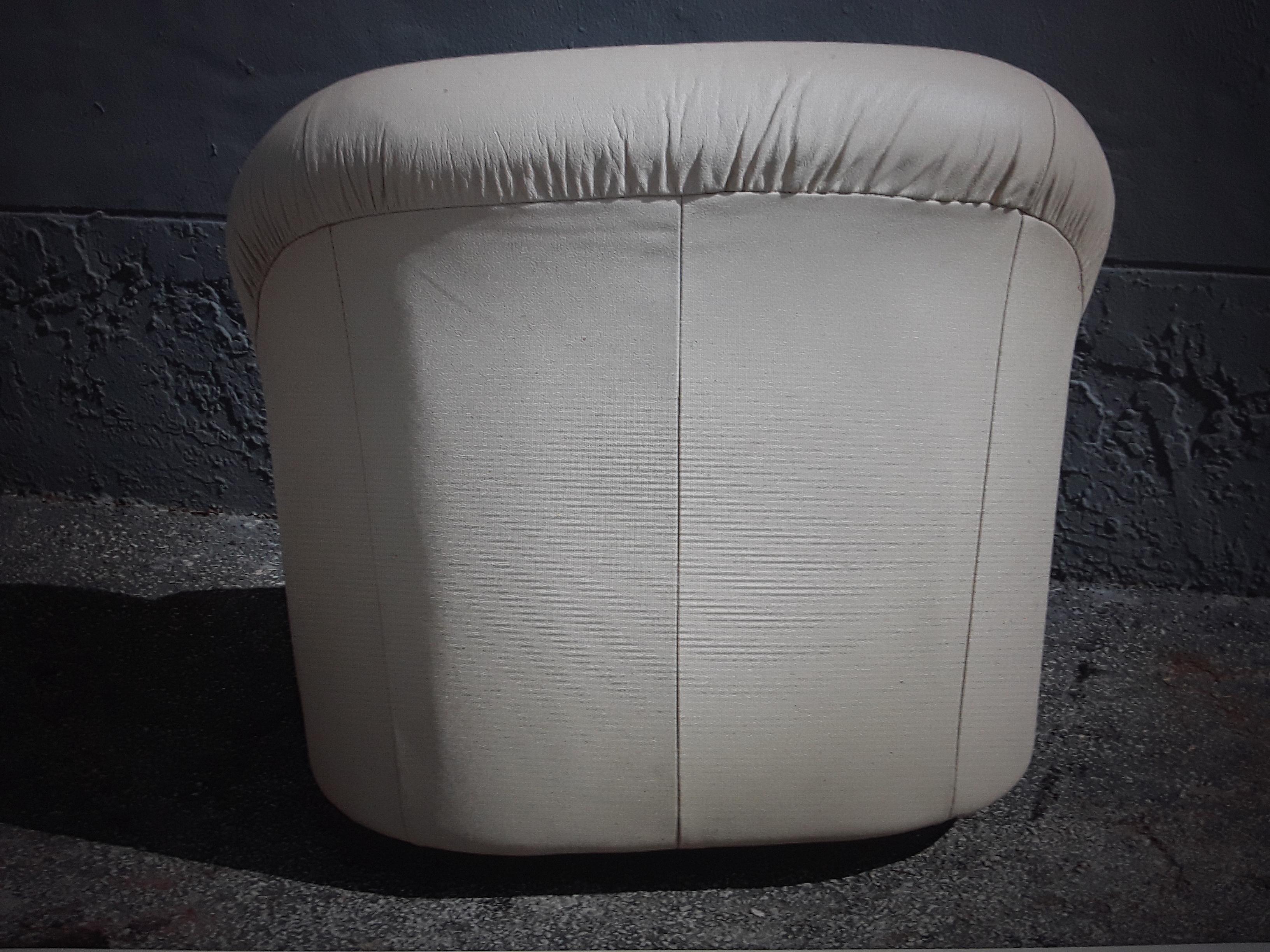 Pair 1970's Mid Century Modern Cream Tone Swivel Club Chairs For Sale 4