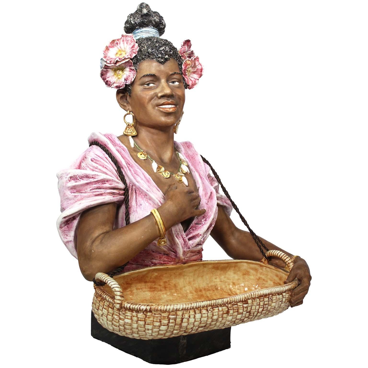 Paire de bustes en majolique du XIX-XXe siècle ' the Banjo Player and the Flower Lady ' en vente 3