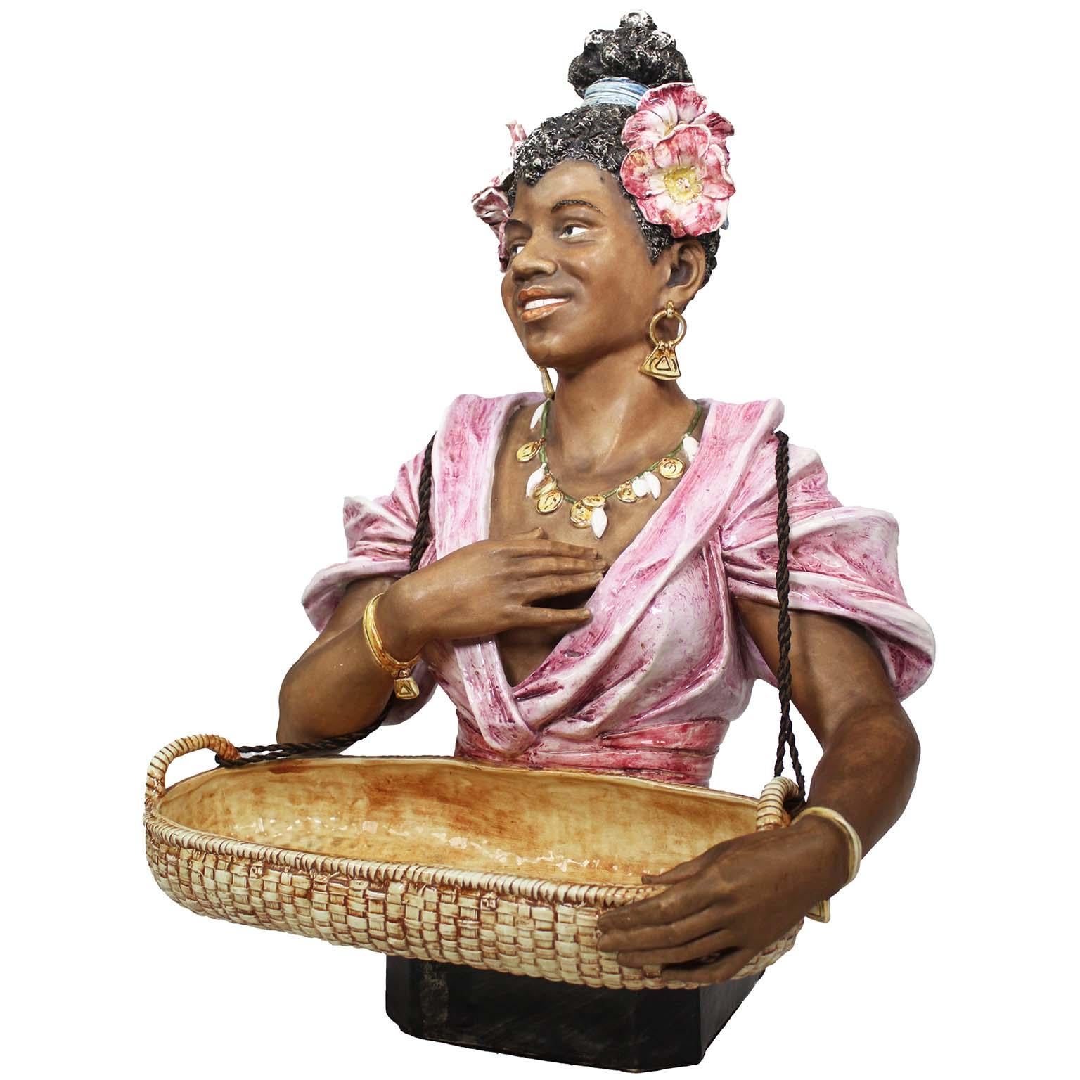 Paire de bustes en majolique du XIX-XXe siècle ' the Banjo Player and the Flower Lady ' Bon état - En vente à Los Angeles, CA