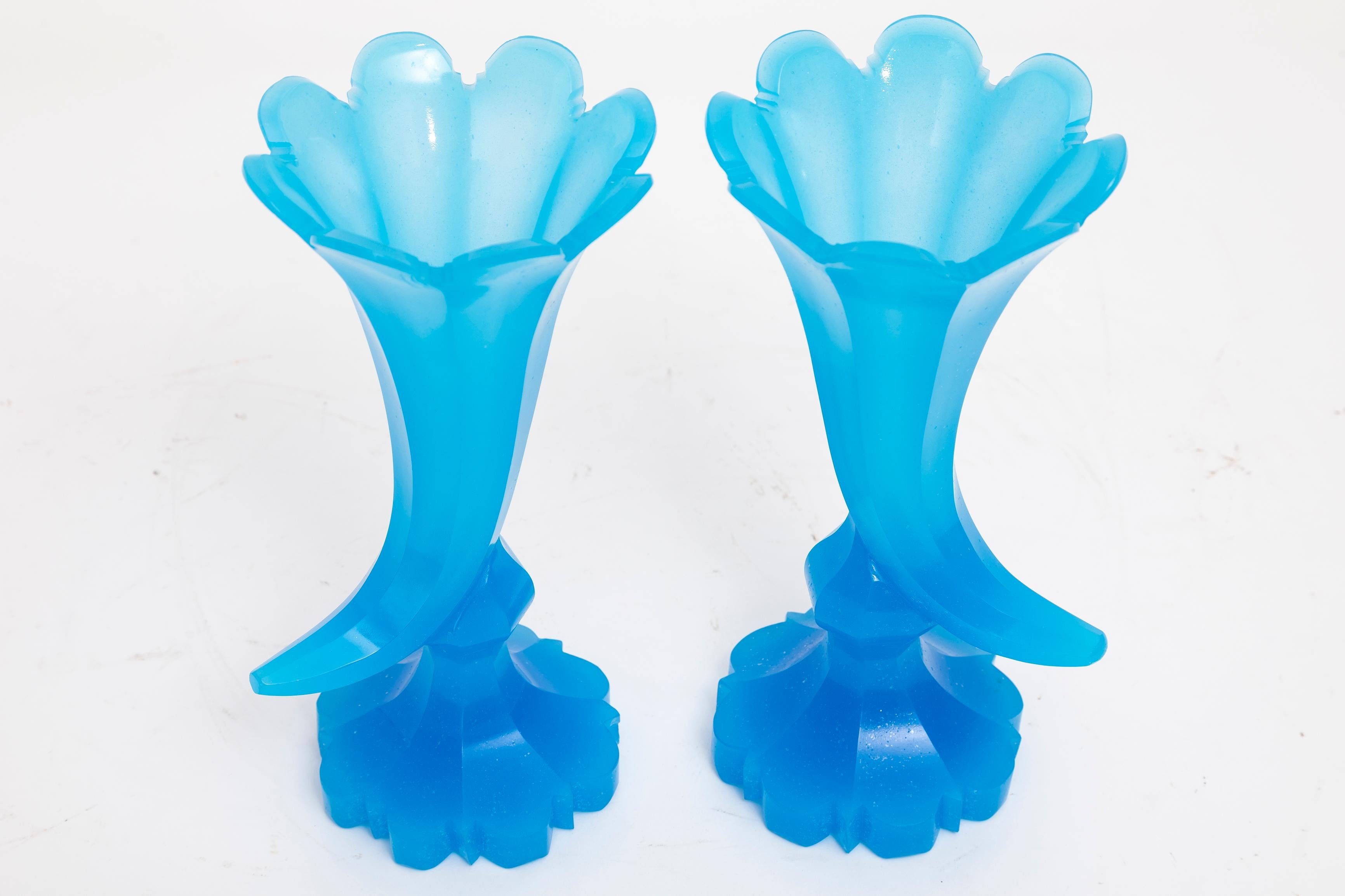 Pair 19th C. Blue Opaline Baccarat Crystal Cornucopia Shape Footed Fluted Vases For Sale 3