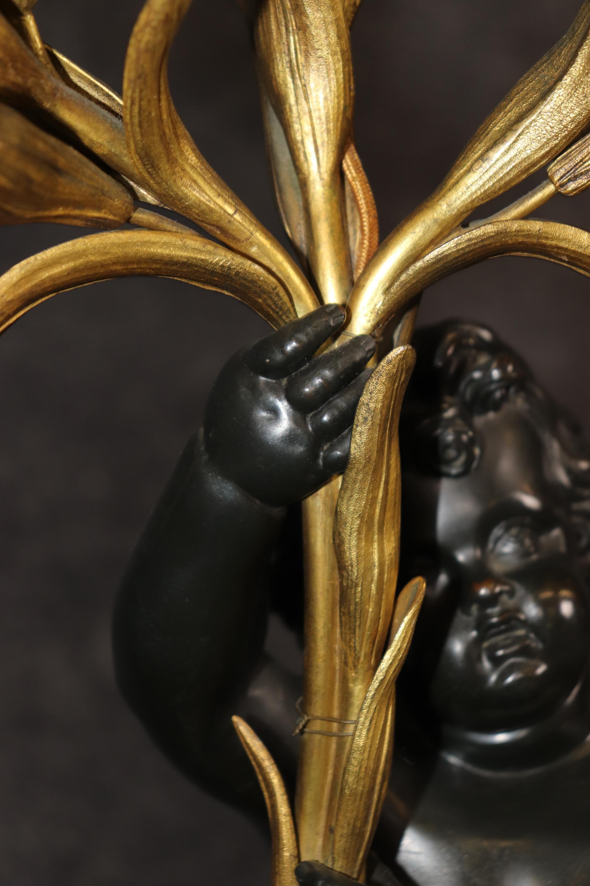 Coppia di lampade da tavolo A.I.C. in bronzo a forma di cherubino, in stile Henry Dasson in vendita 7