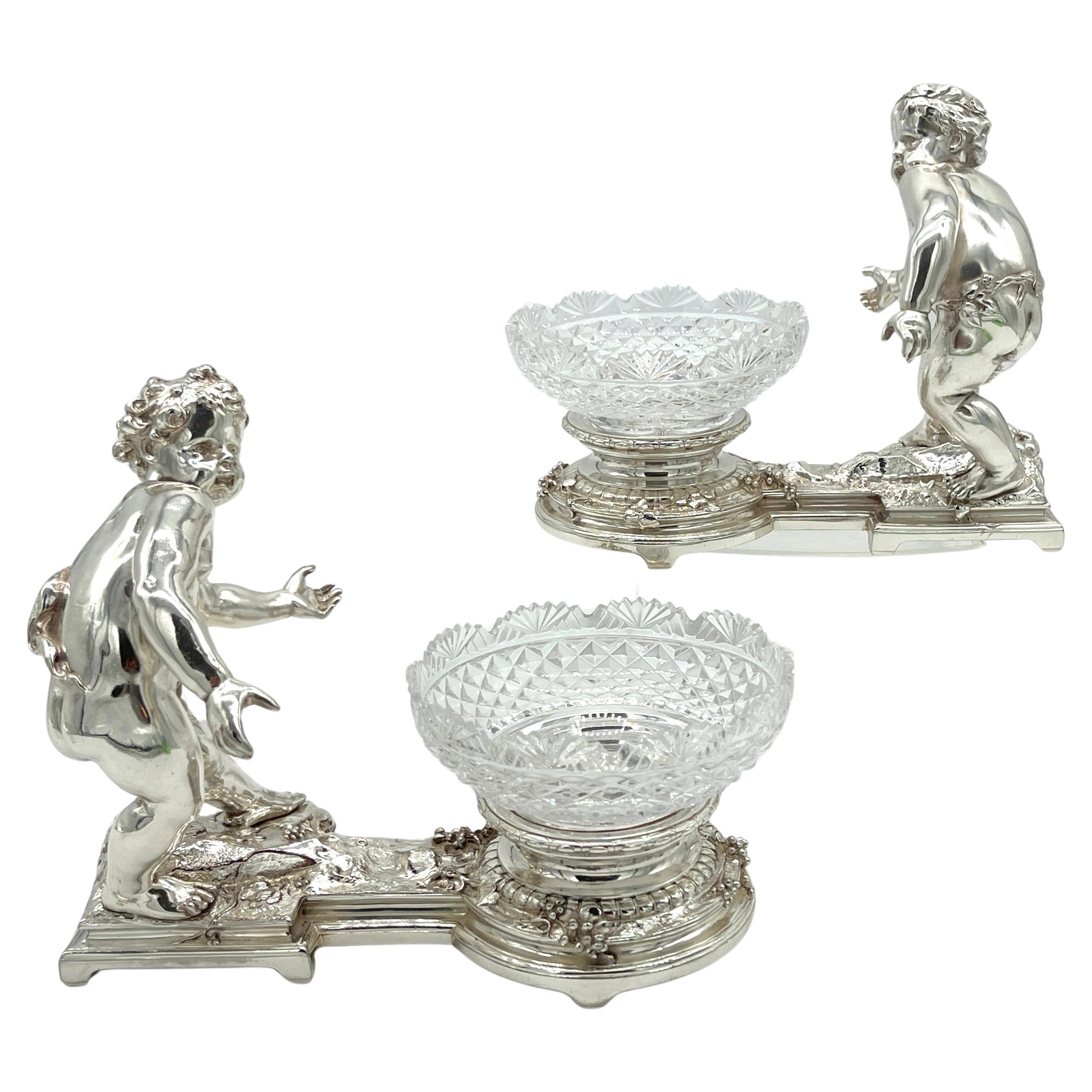 Pareja de Putti de Bronce Plateado Christofle del S. XIX  & Centros de mesa de cristal