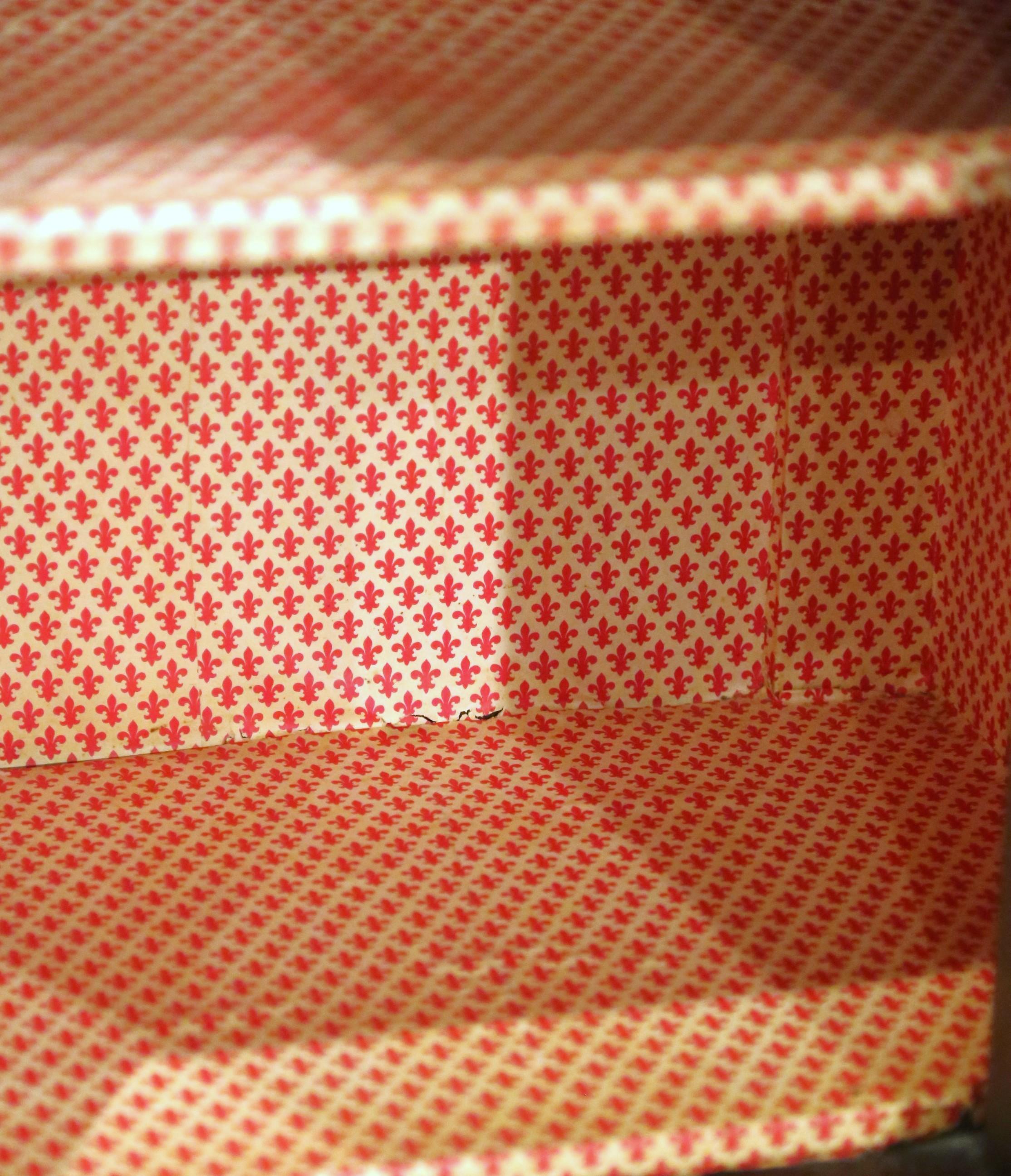 Paire de tables de chevet en acajou Louis XIII français du C.C. avec dessus en marbre rouge en vente 5