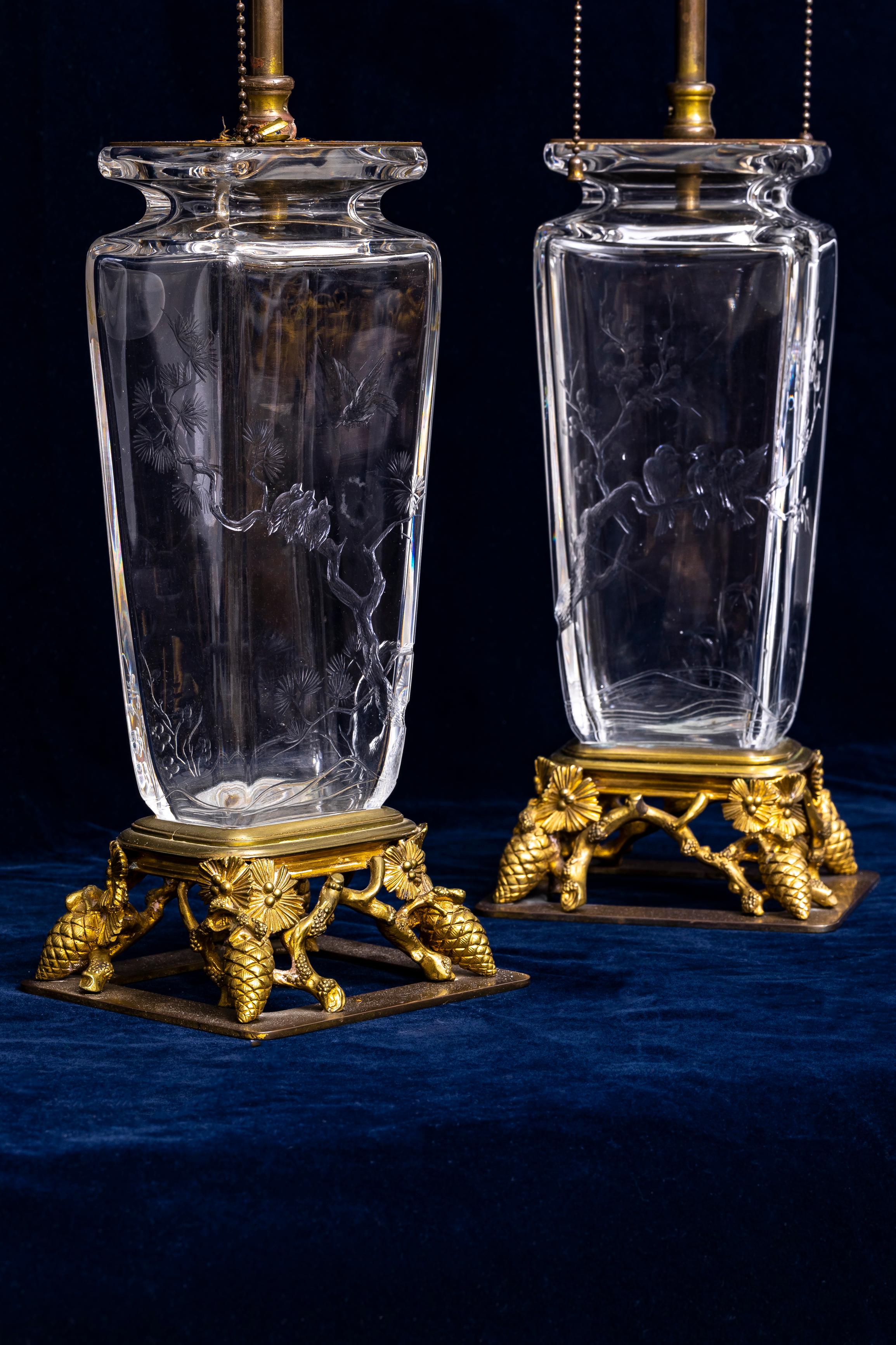 Paar 19. C. Französisch Ormolu Mtd. Chinoiserie Baccarat Schnitt-Kristall Vasen/Lampen im Zustand „Gut“ im Angebot in New York, NY