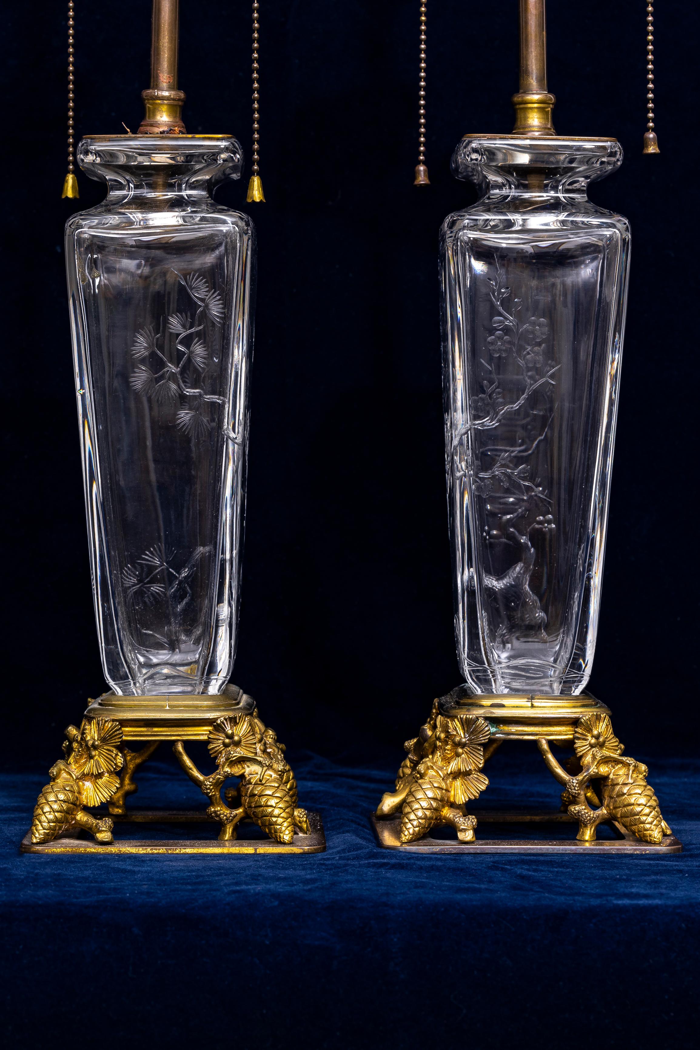Paar 19. C. Französisch Ormolu Mtd. Chinoiserie Baccarat Schnitt-Kristall Vasen/Lampen (Spätes 19. Jahrhundert) im Angebot