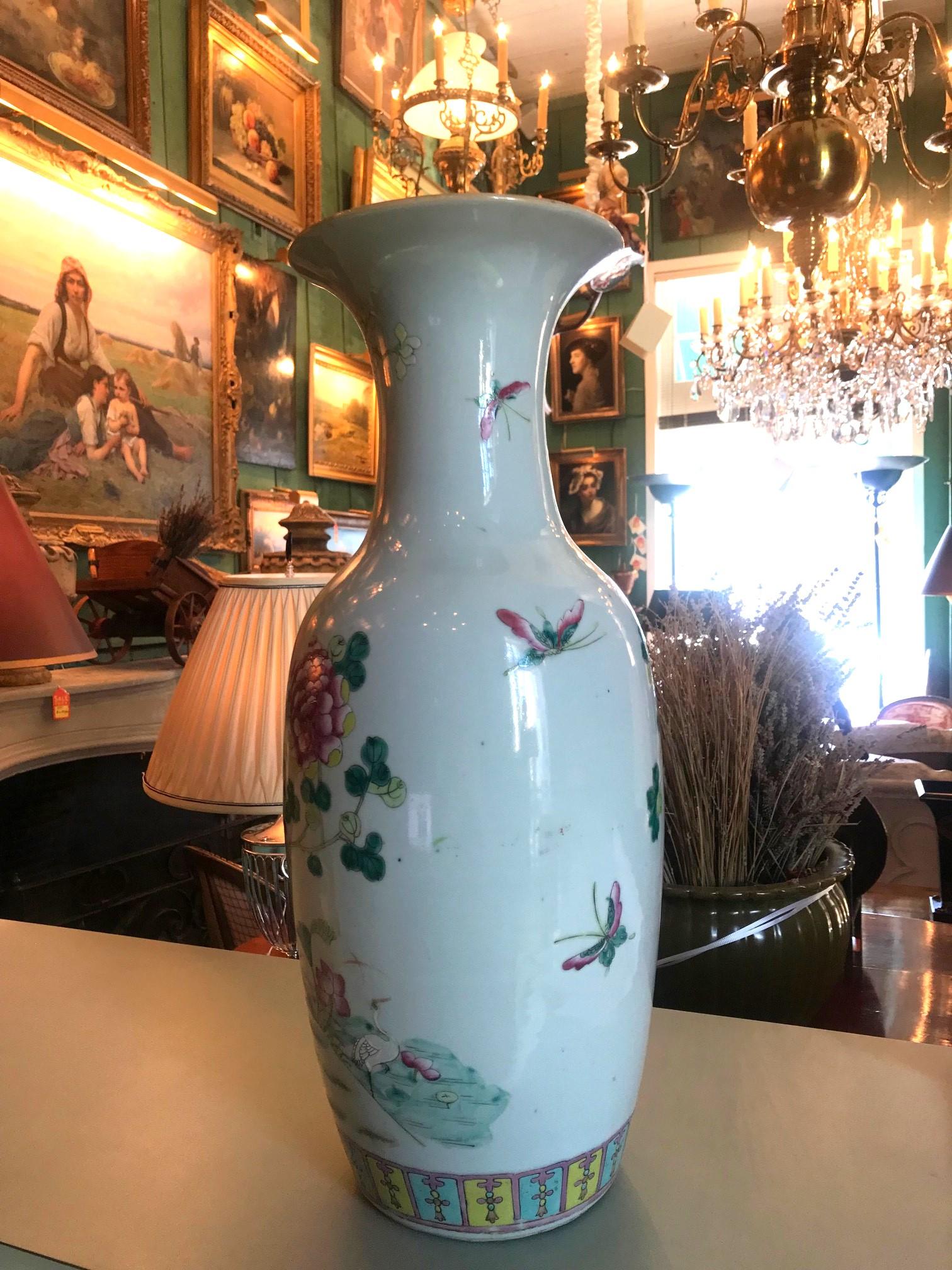 Pair 20th C. of Guangxu period Chinese Porcelain Vases Decorative Object CA LA For Sale 1
