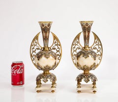 Paar orientalische/islamische Alhambra-Vasen aus Onyx, Bronze und Champlevé-Emaille aus dem 19.