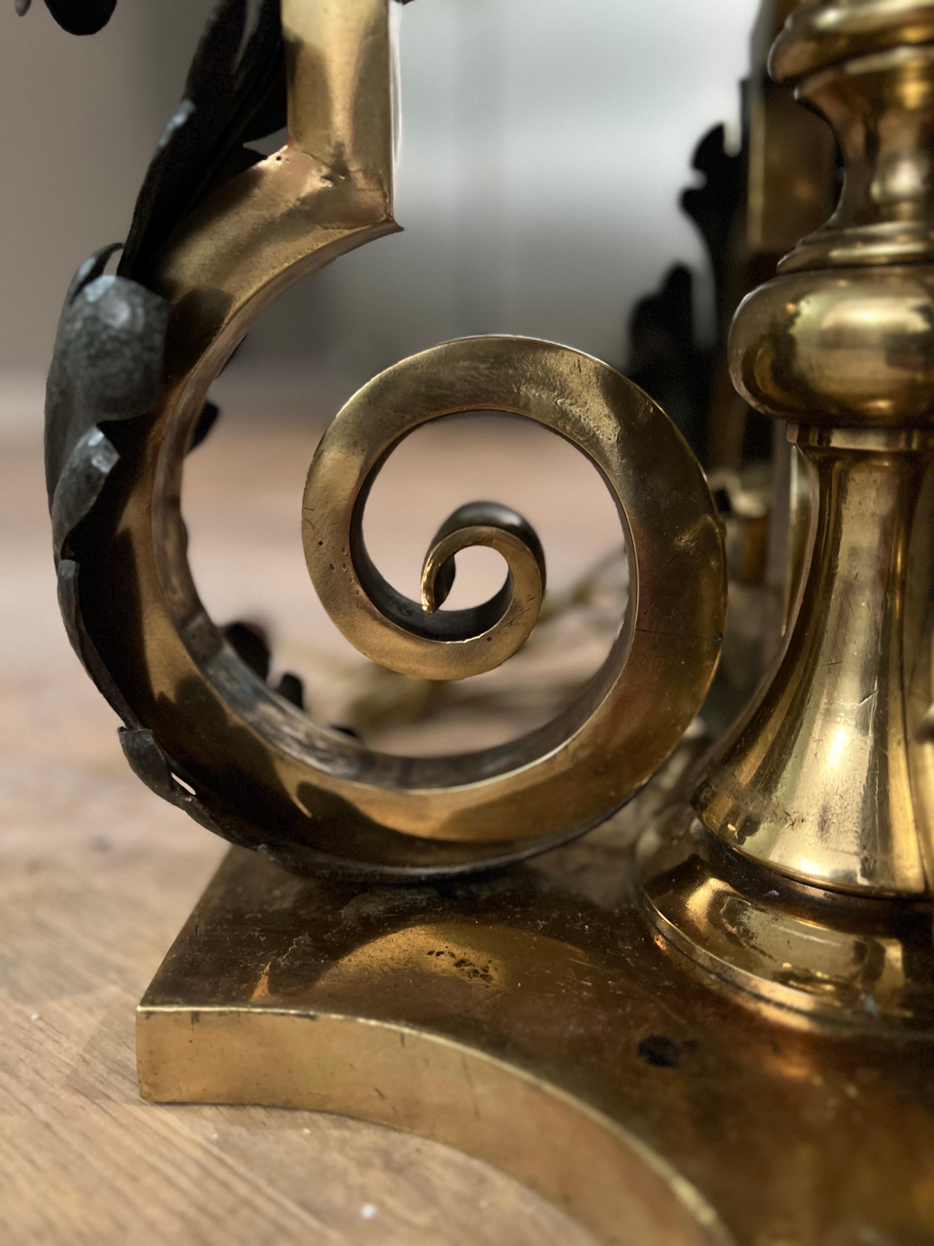 Coppia di lampade da terra neoclassiche russe del XIX secolo in bronzo, ferro e piume in vendita 8
