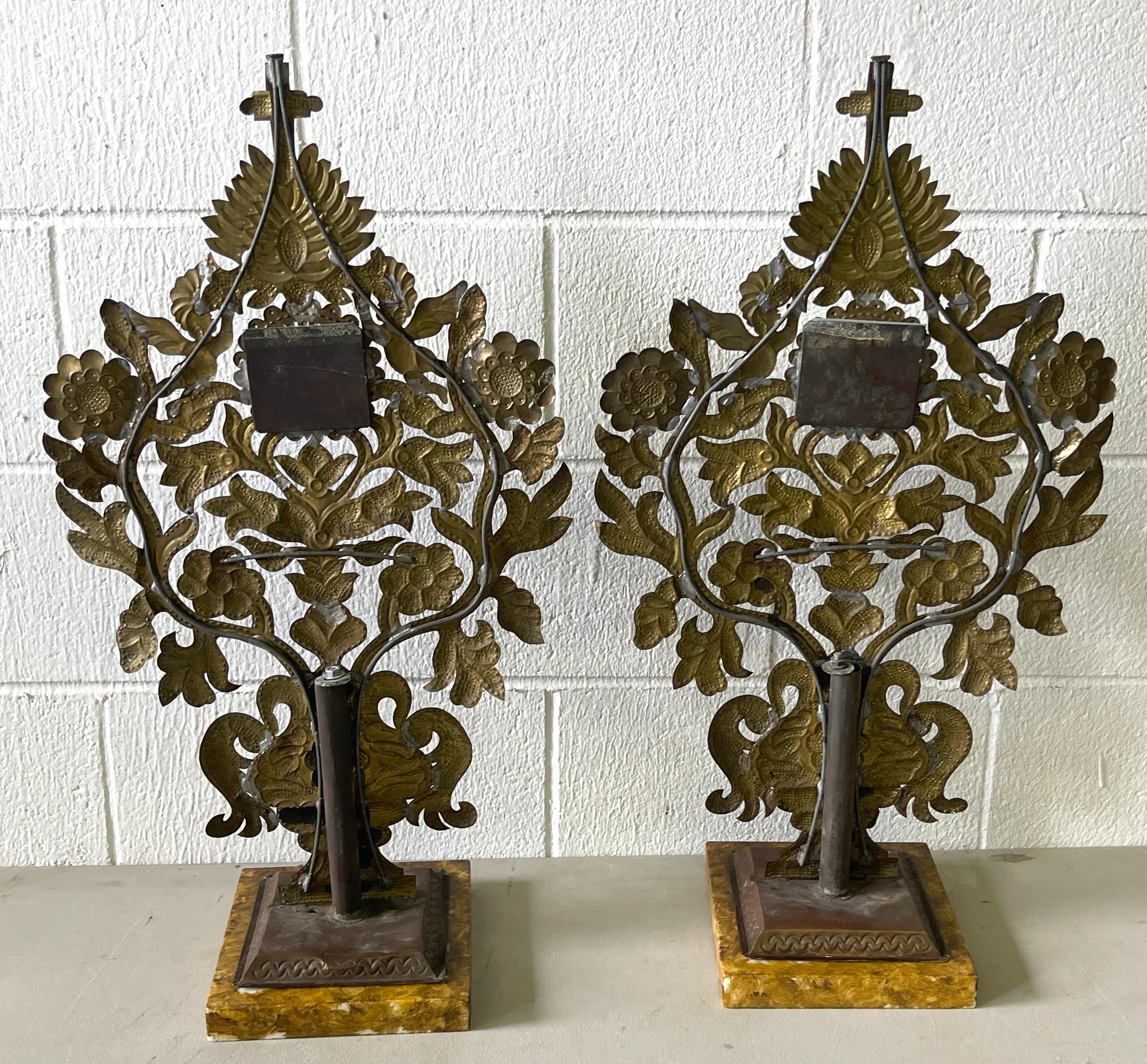 Pair 19th C. Spanish Colonial Baroque Silvered & Gilt Tole Mirrored Reliquary In Good Condition In West Palm Beach, FL