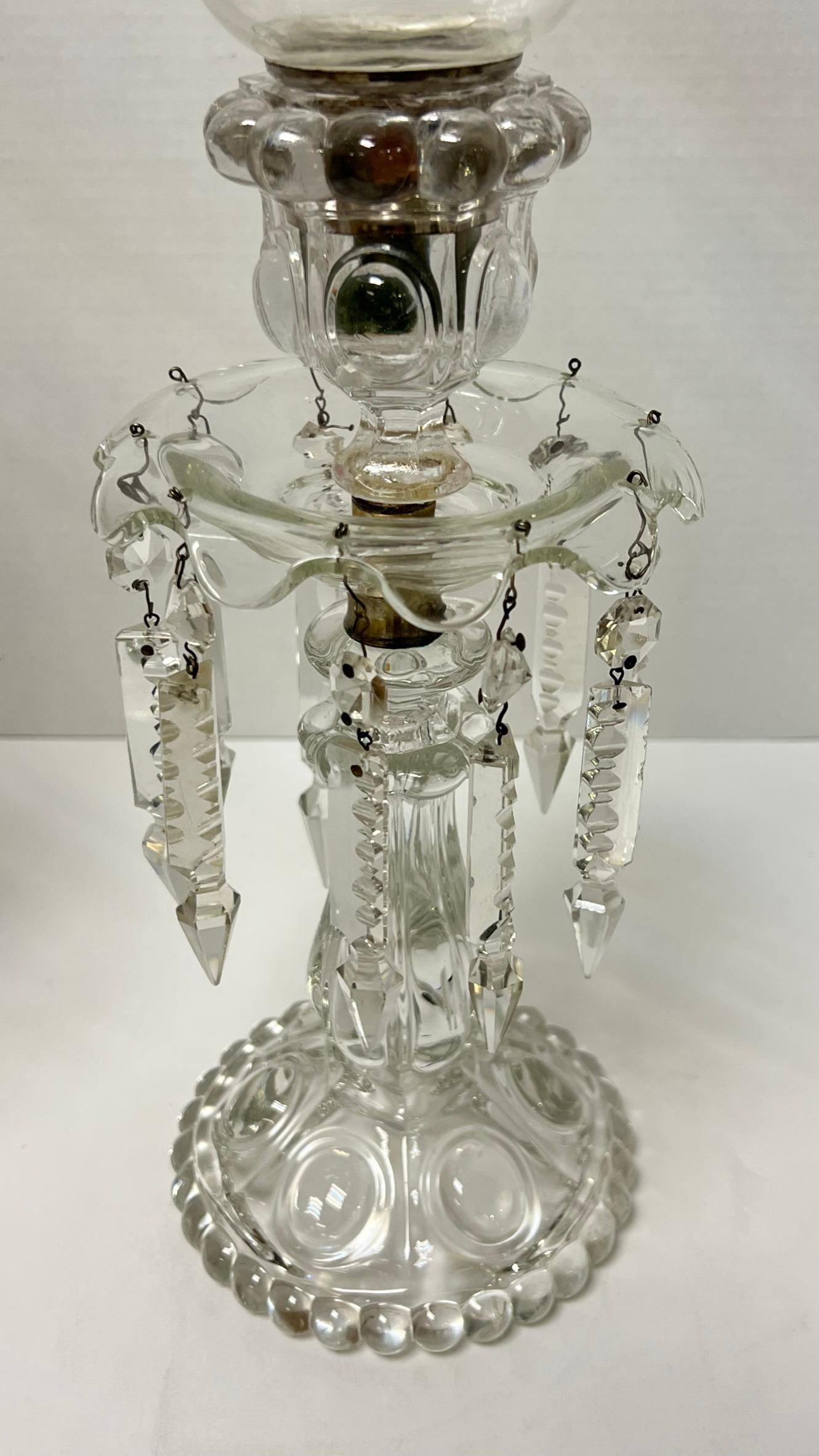 Paire de verres de style Baccarat du 19ème siècle et verre  Lustres en cristal avec teintes hurrican en vente 5