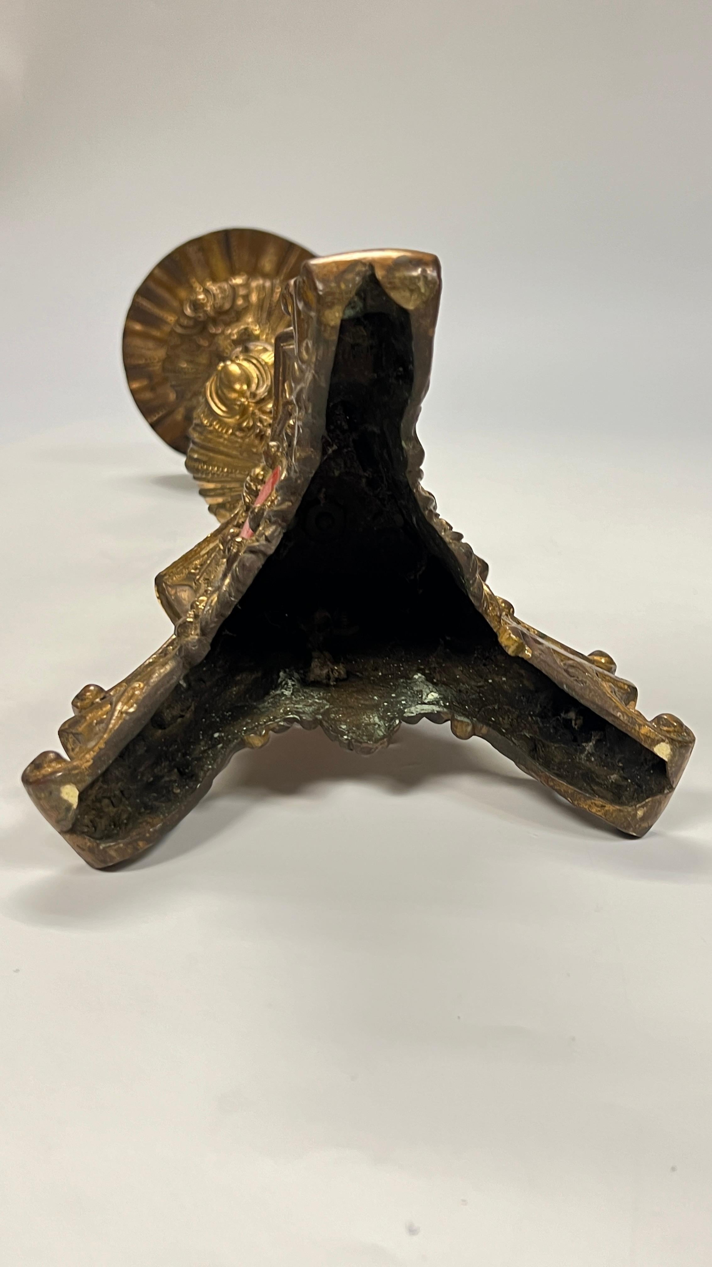 Coppia di candelabri barocchi del XIX secolo in bronzo dorato e marmo in vendita 3