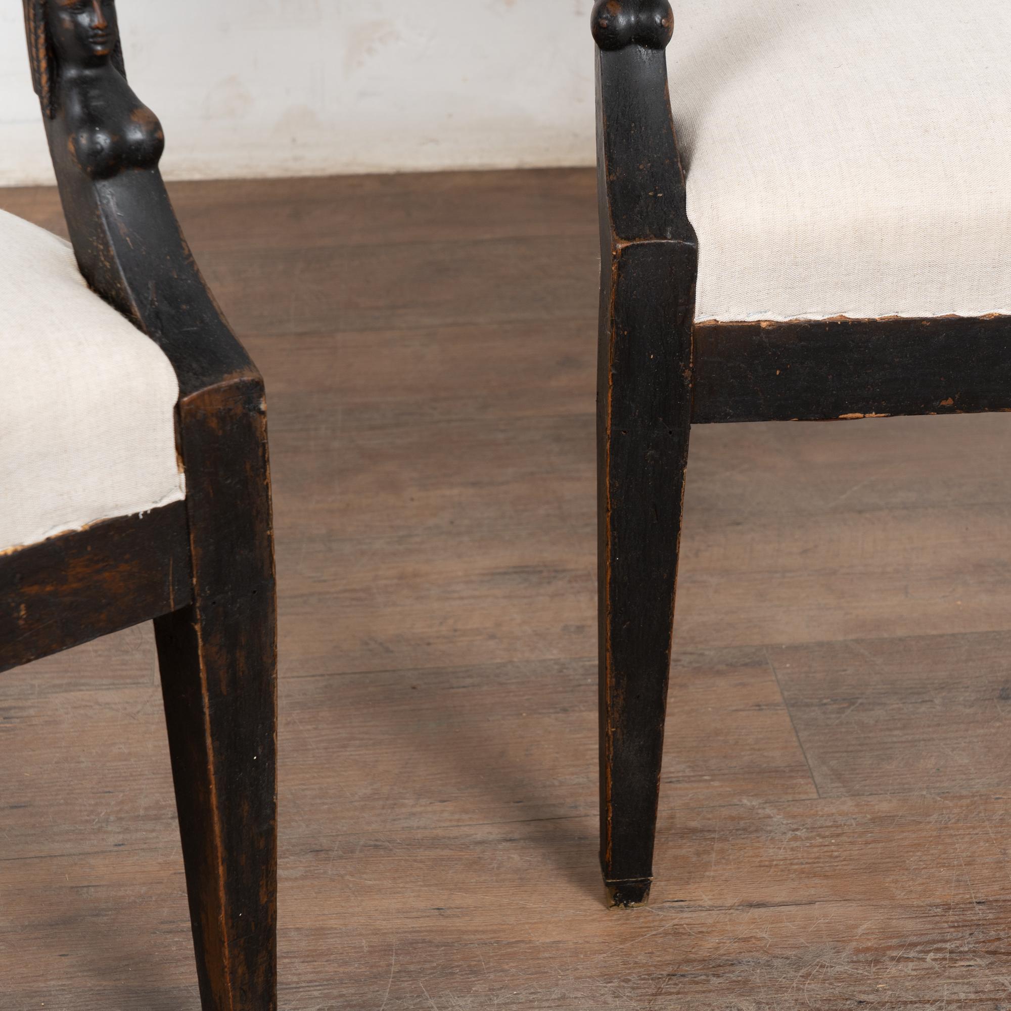 Paire de fauteuils, 19e siècle Paire de fauteuils gustaviens suédois noirs en vente 3