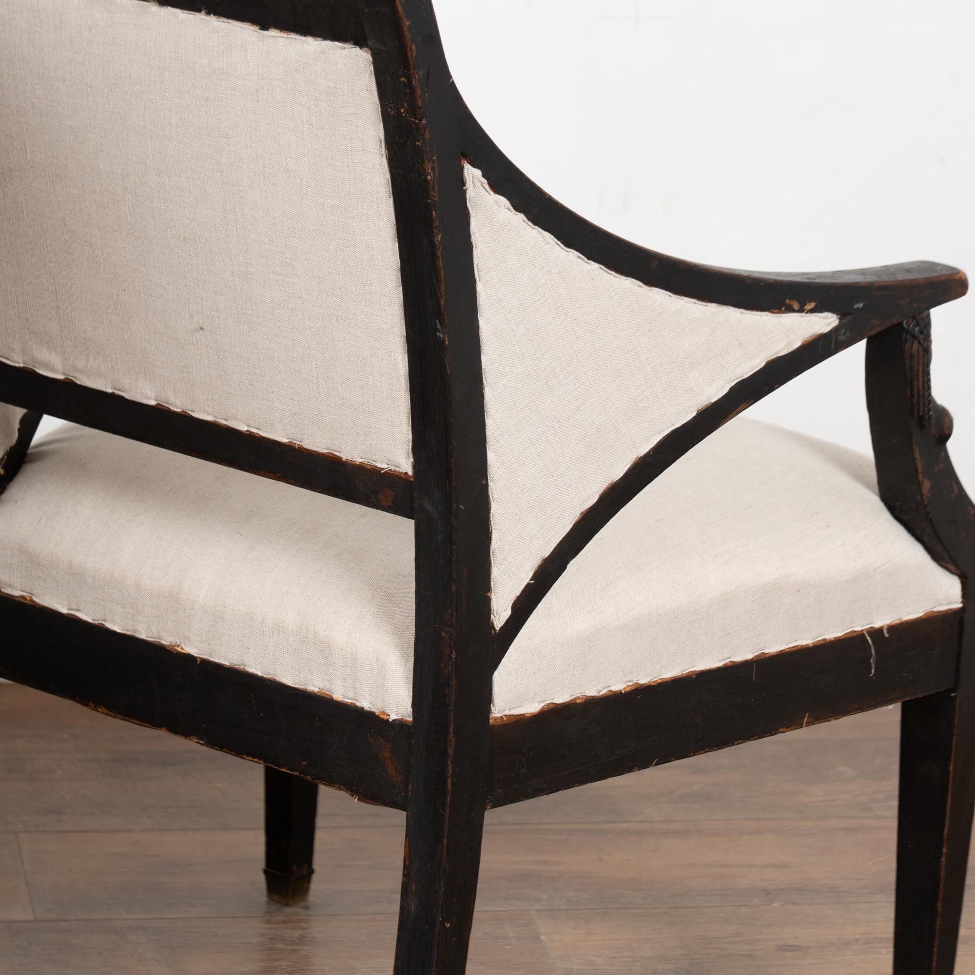 Paire de fauteuils, 19e siècle Paire de fauteuils gustaviens suédois noirs en vente 4