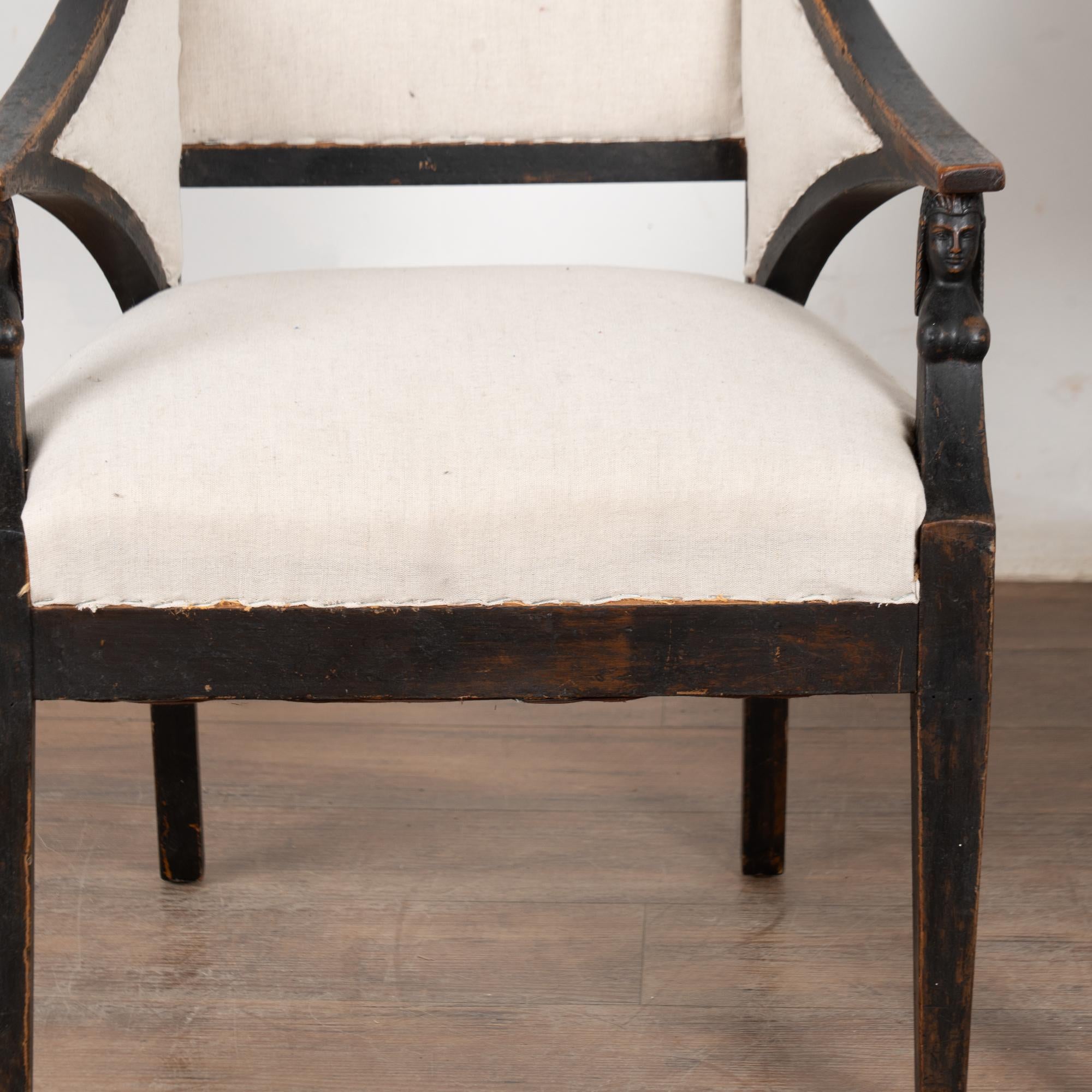 Paire de fauteuils, 19e siècle Paire de fauteuils gustaviens suédois noirs en vente 2