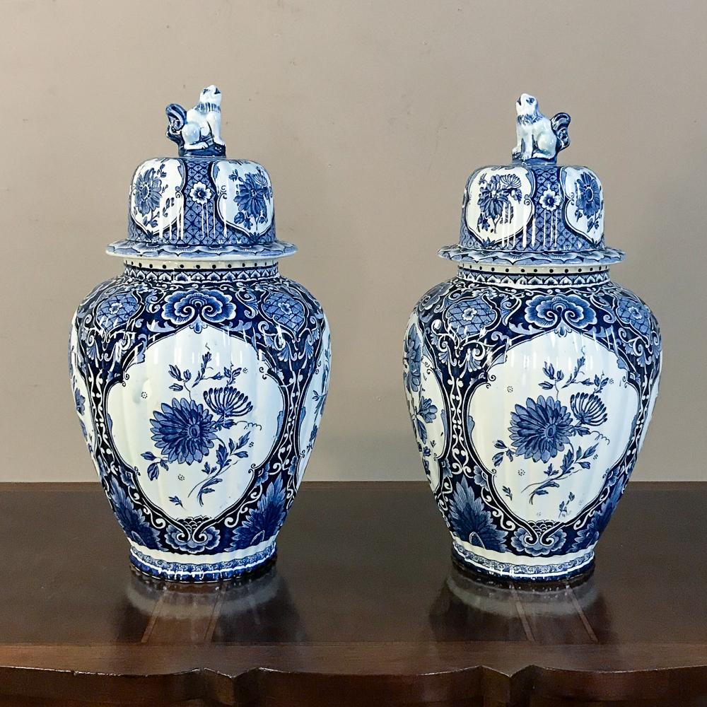 Belle Époque Pair of 19th Century Blue and White Lidded Vases