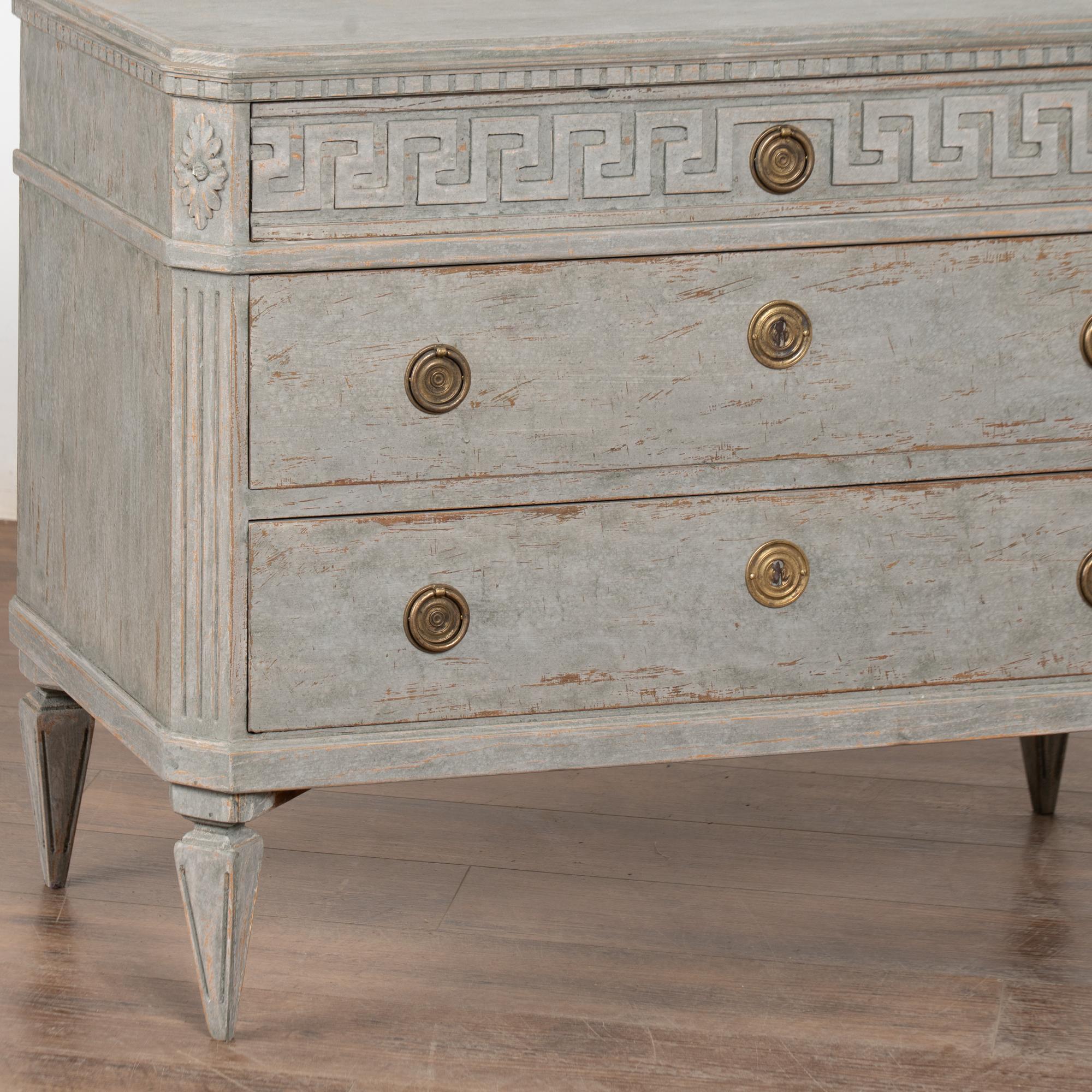 Pair, 19th Century Blue Swedish Gustavian Chest of Three Drawers For Sale 8